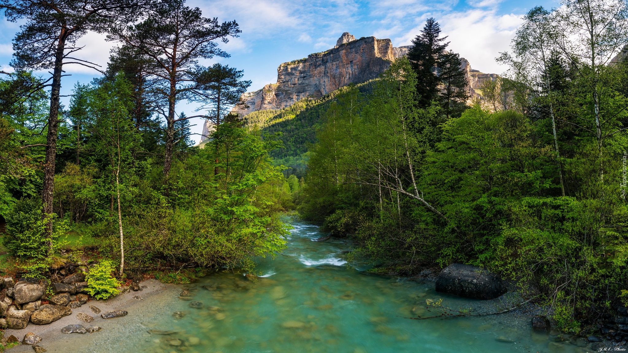 Hiszpania, Aragonia, Park Narodowy Ordesa y Monte Perdido, Rzeka, Skały, Drzewa