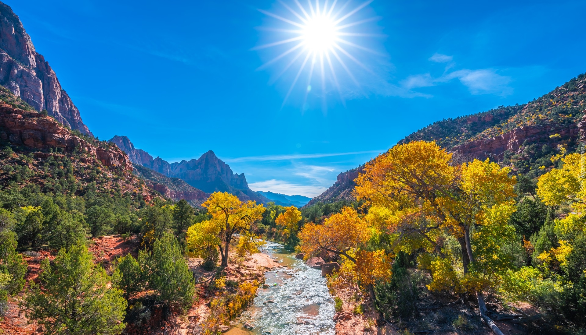 Stany Zjednoczone, Stan Utah, Park Narodowy Zion, Góry Watchman, Rzeka Virgin River, Kamienie, Drzewa, Promienie słońca