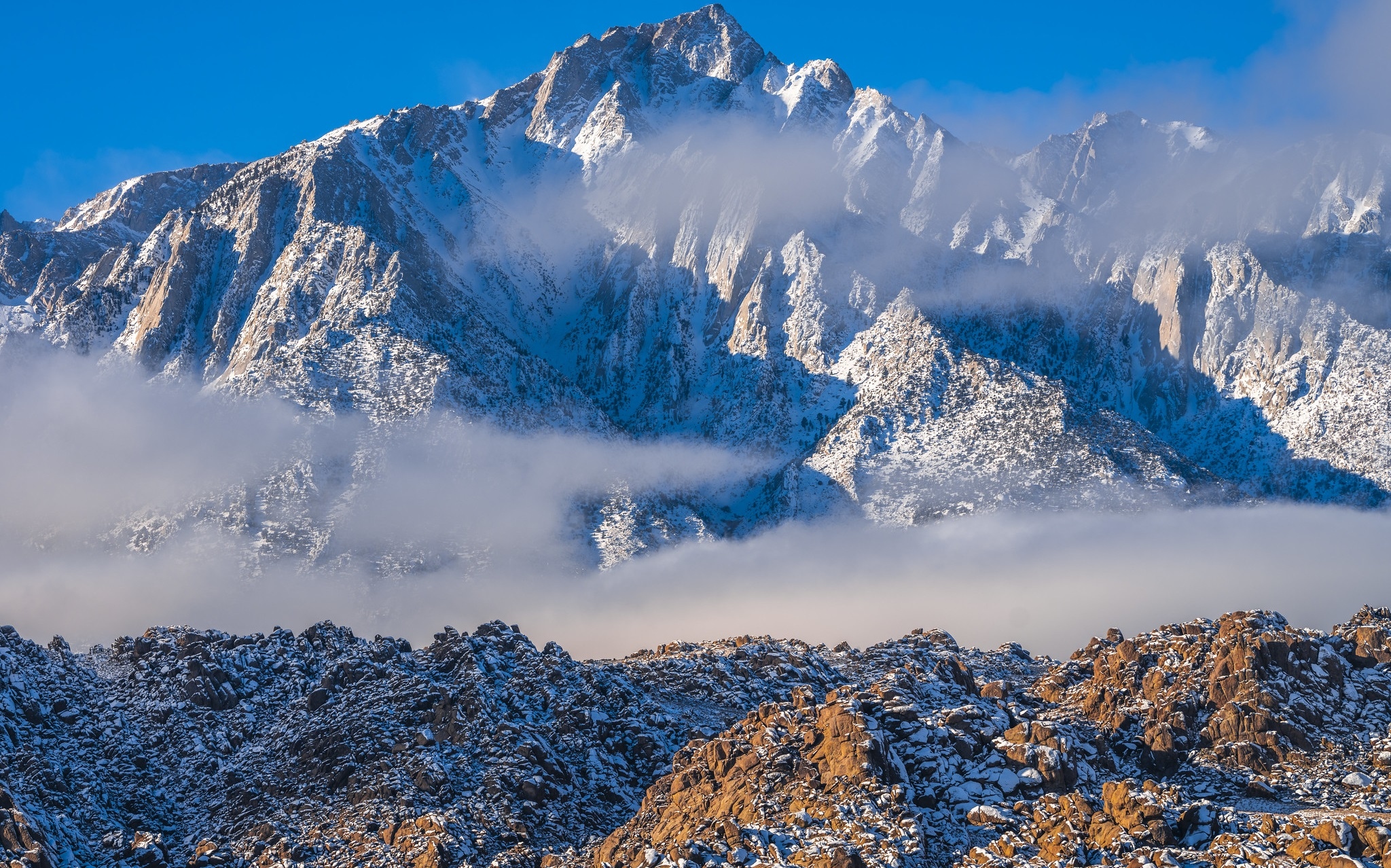 Góry, Alabama Hills, Skały, Mgła, Hrabstwo Inyo, Kalifornia, Stany Zjednoczone