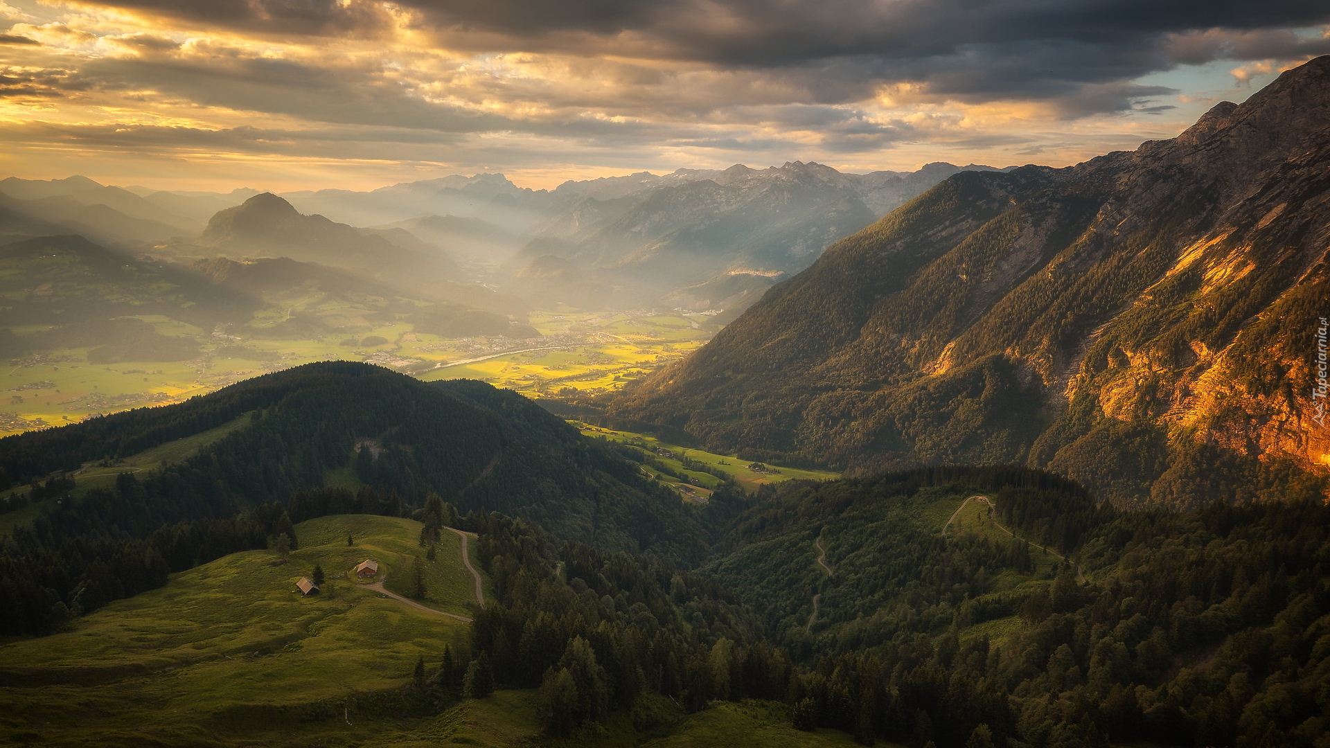 Góry, Alpy Salzburskie, Pasmo Tennengebirge, Oświetlona, Światłem, Słonecznym, Dolina, Salzburg, Austria