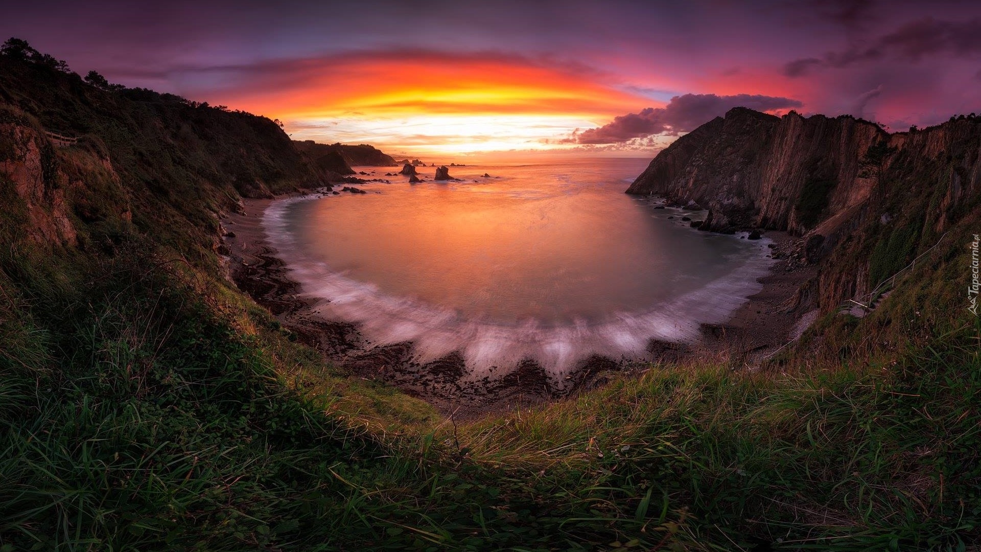 Morze, Zatoka, Zachód słońca, Skały, Góry, Plaża, Playa del Silencio, Asturia, Hiszpania