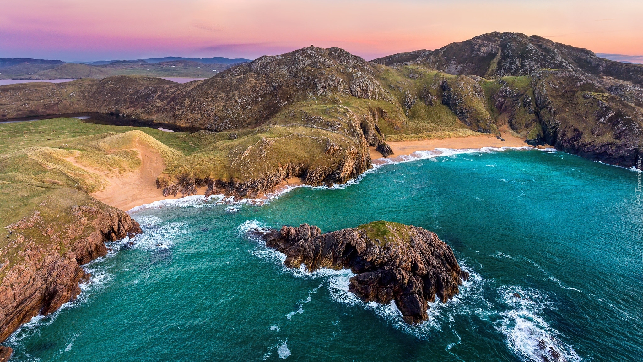 Plaża, The Murder Hole Beach, Wybrzeże, Skały, Morze, Góry, Hrabstwo Donegal, Irlandia