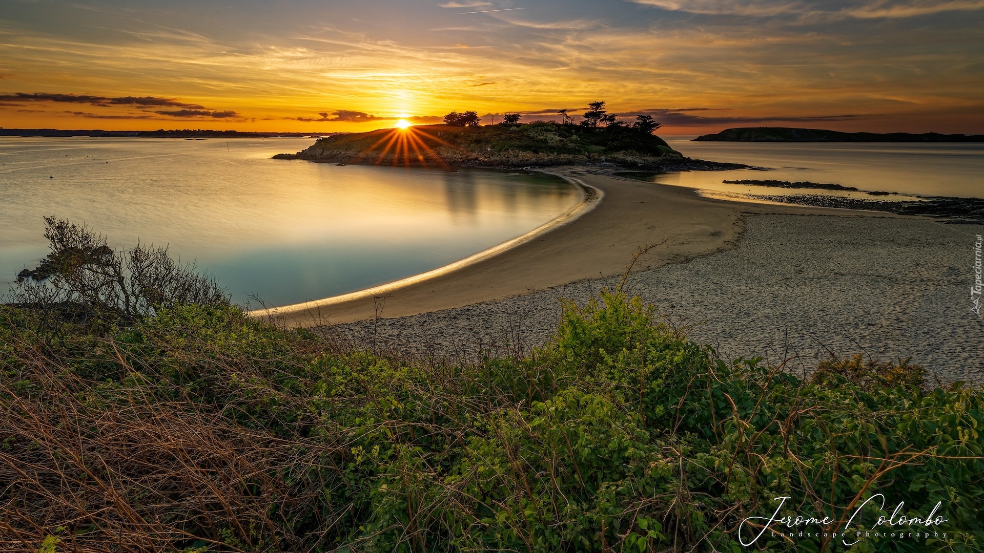 Plaża, Morze, Skały, Drzewa, Zachód słońca, Saint Briac sur Mer, Bretania, Francja