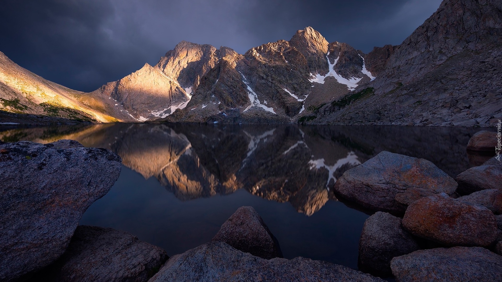 Stany Zjednoczone, Stan Wyoming, Pasmo Wind River, Jezioro Titcomb Lakes, Góry, Kamienie, Pochmurne, Niebo Stany