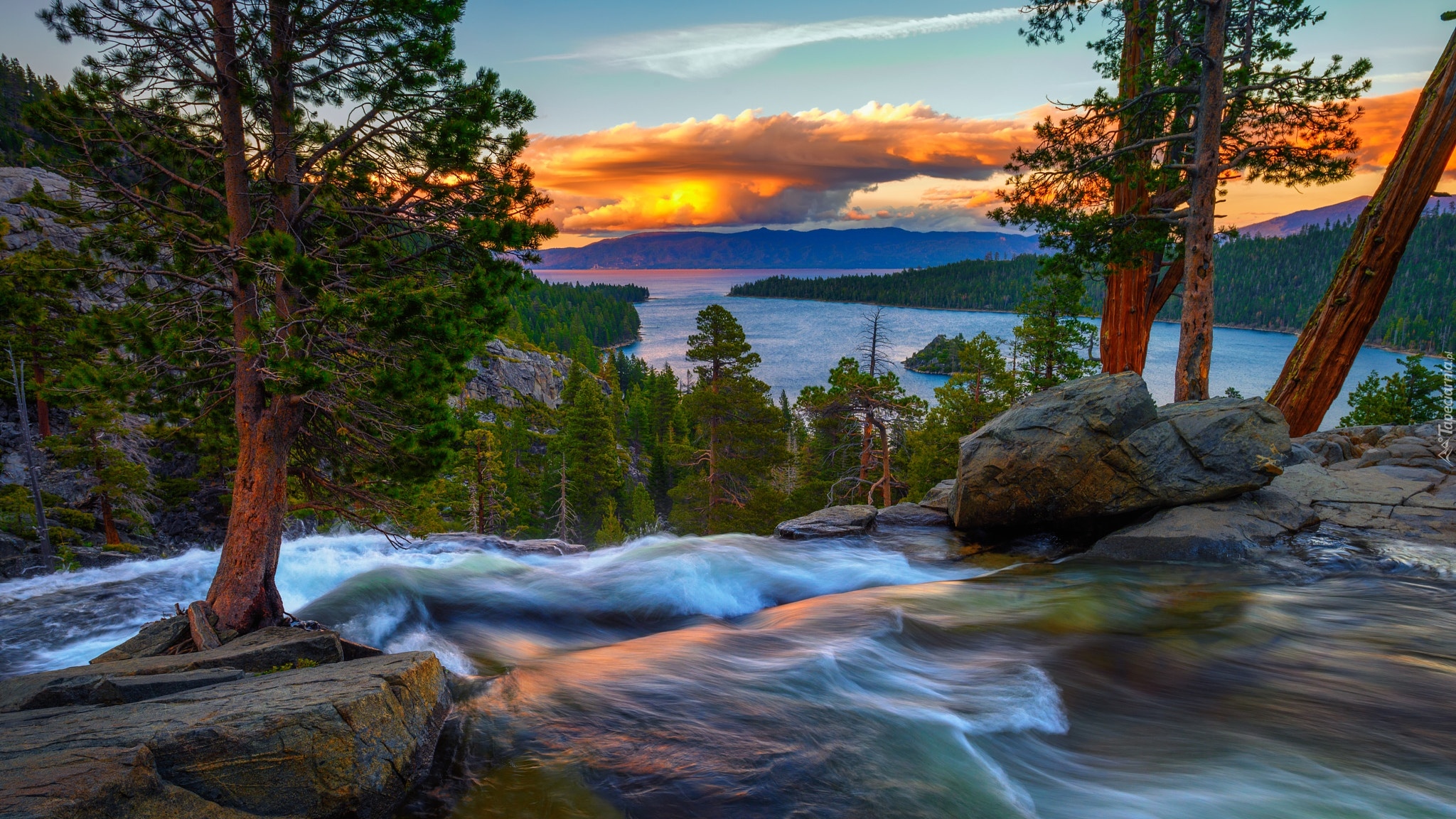 Stany Zjednoczone, Kalifornia, Jezioro, Tahoe Lake, Zachód słońca, Skały, Drzewa, Początek, Wodospadu, Lower Eagle Falls