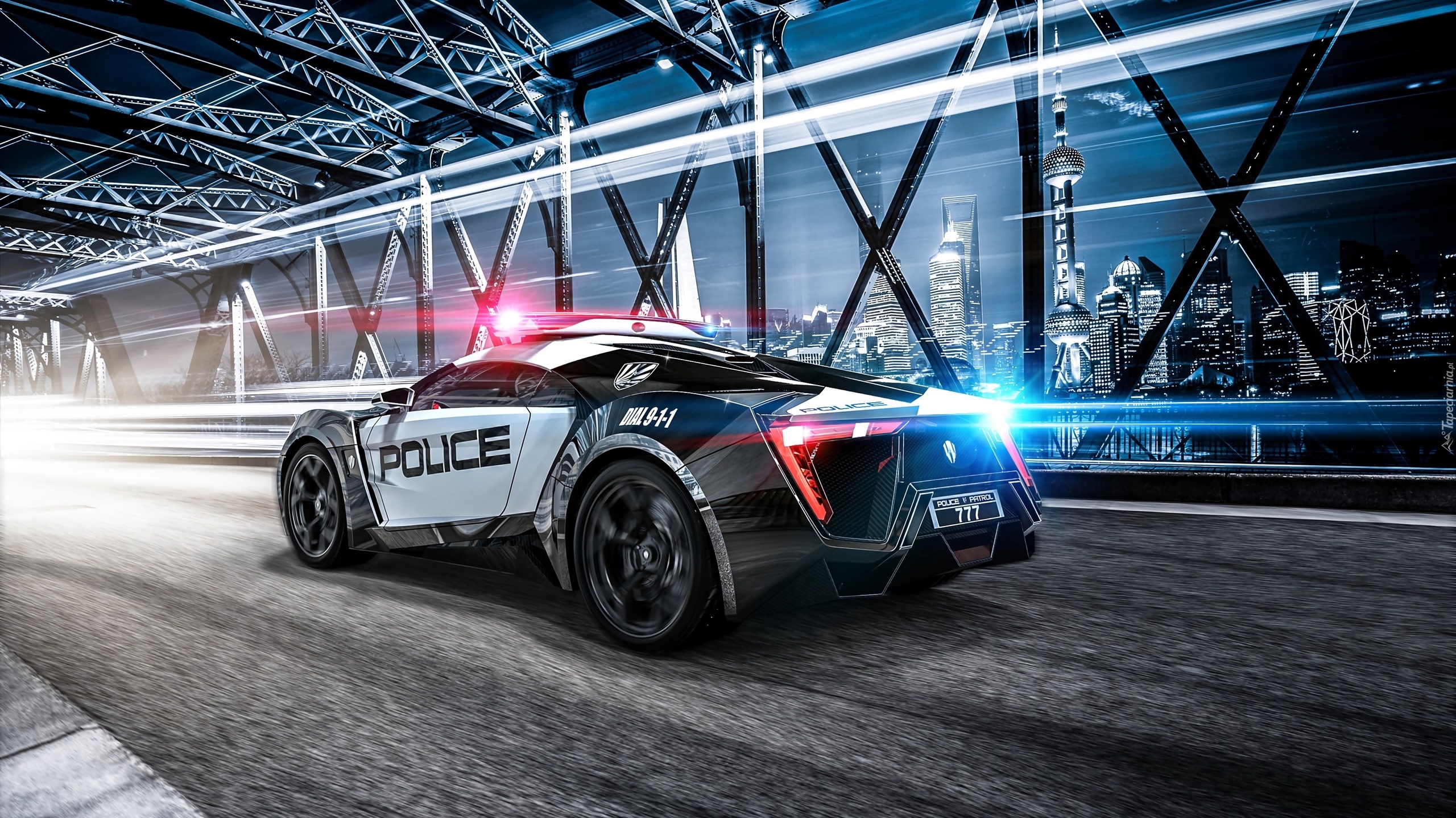 Samochód policyjny, Lykan HyperSport, Most