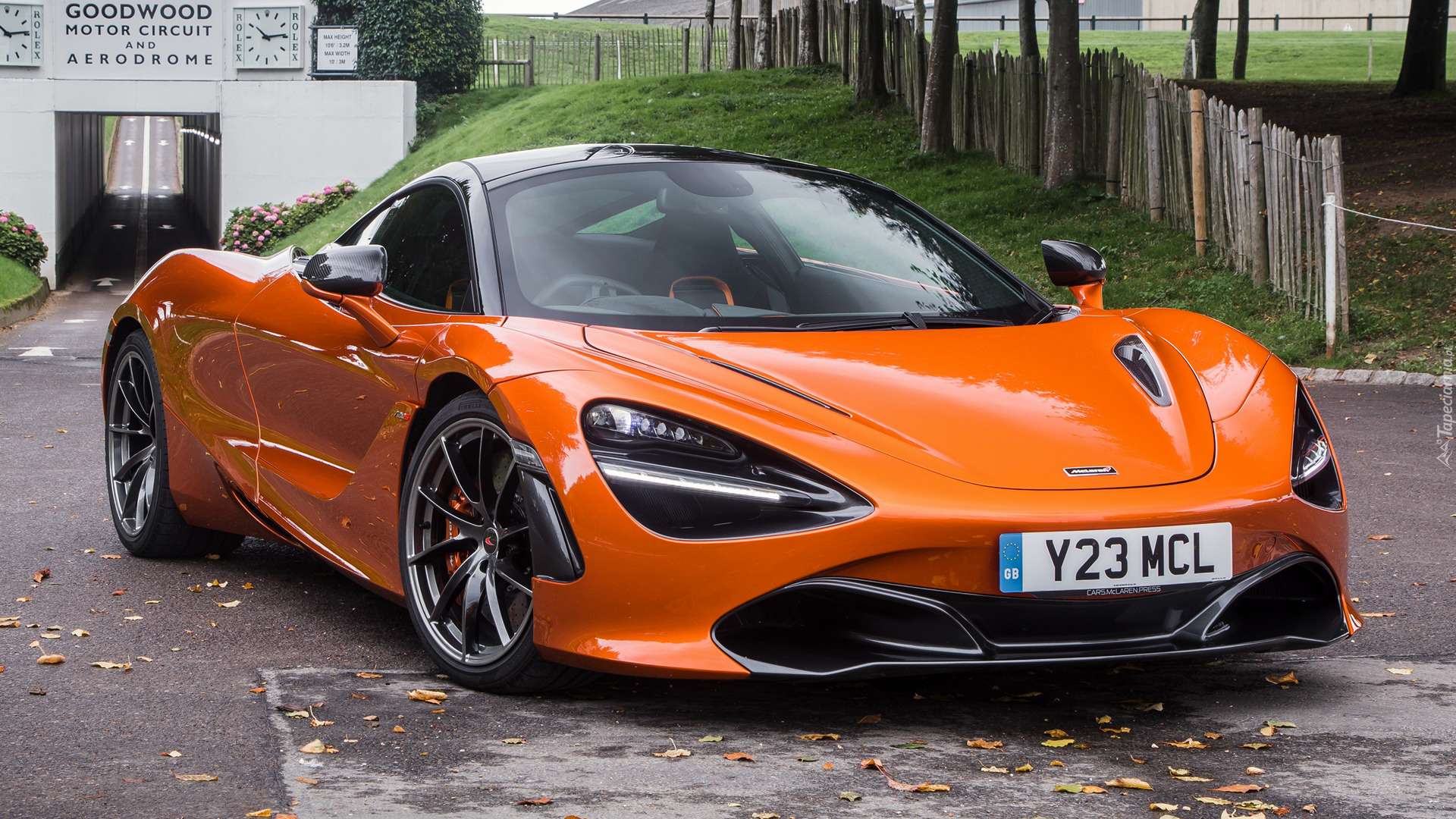 McLaren 720S, Pomarańczowy