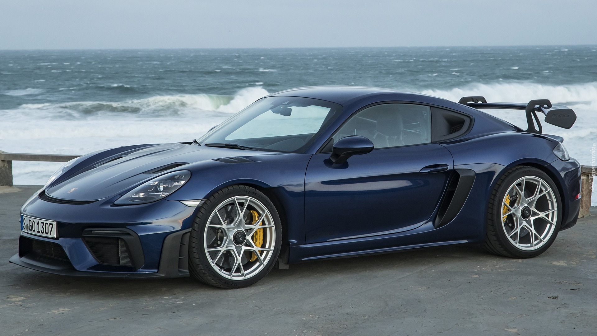 Porsche 718 Cayman GT4 RS