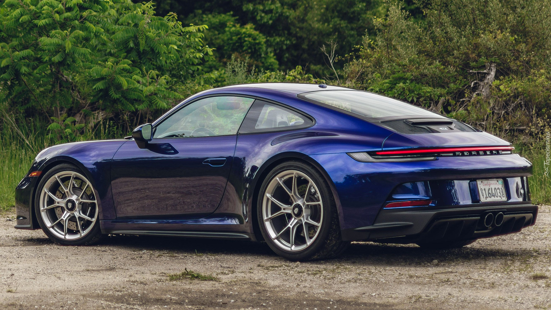 Porsche 911 GT3 Touring Package, Bok