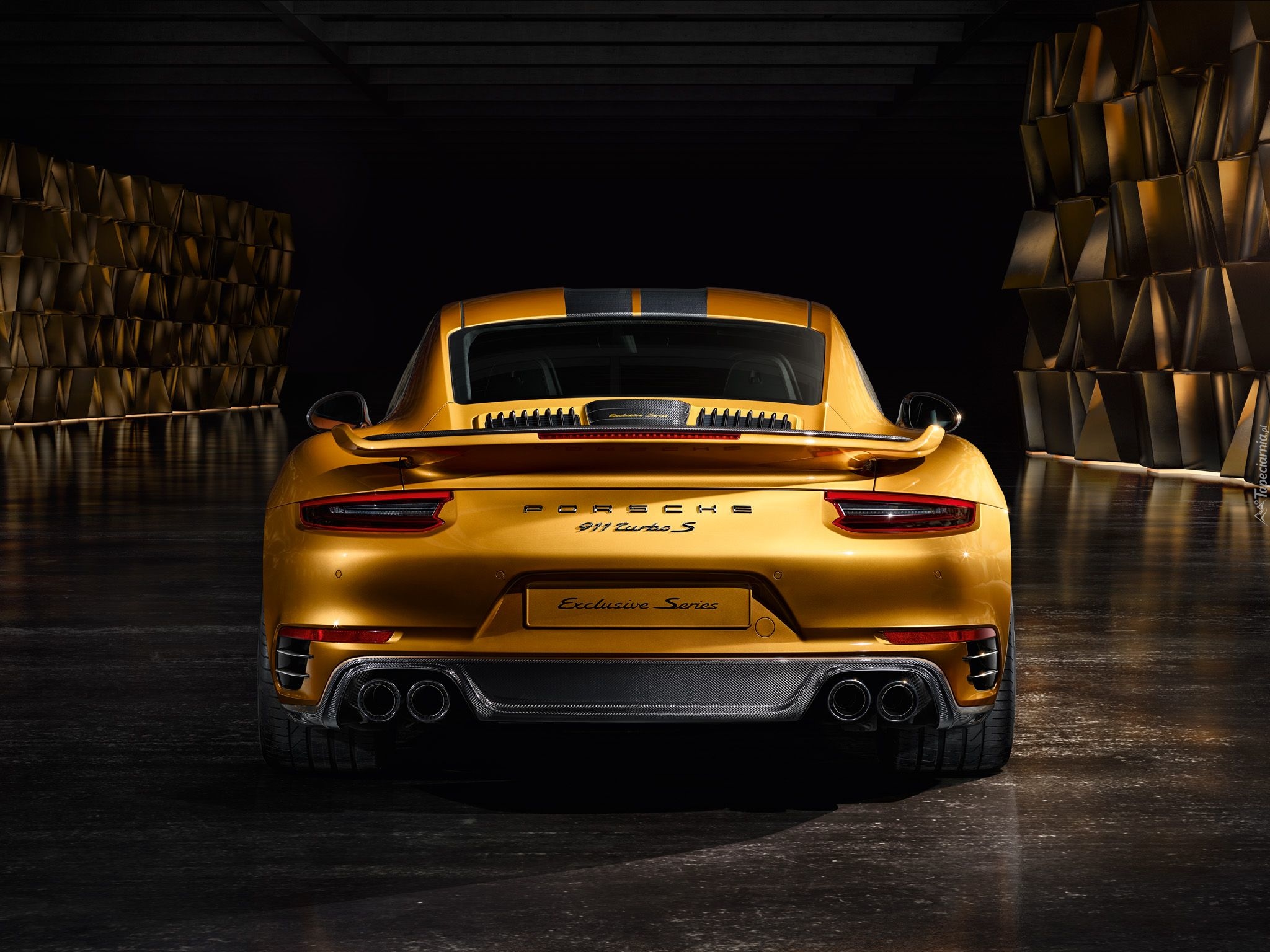 Złote, Porsche 911 Turbo S Exclusive Series, Tył