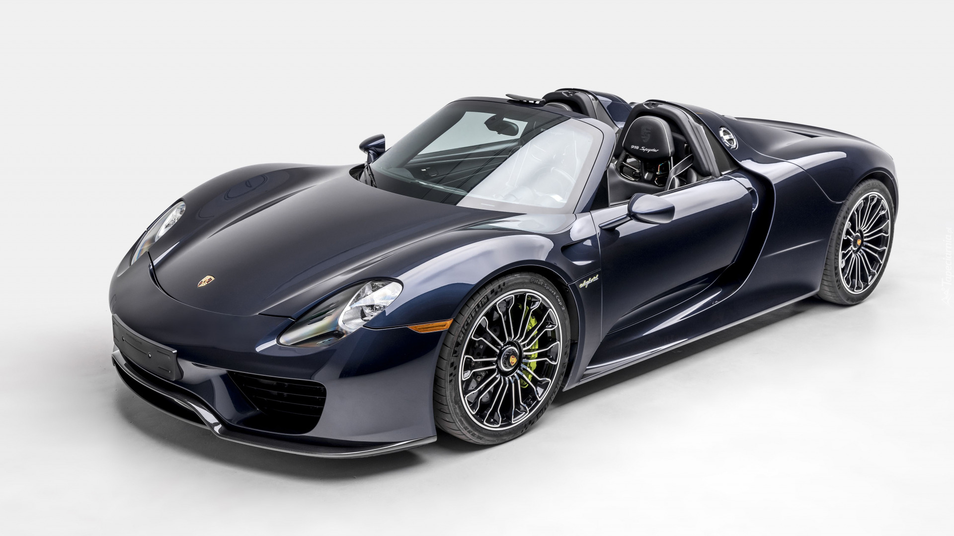 Porsche 918 Spyder, 2015