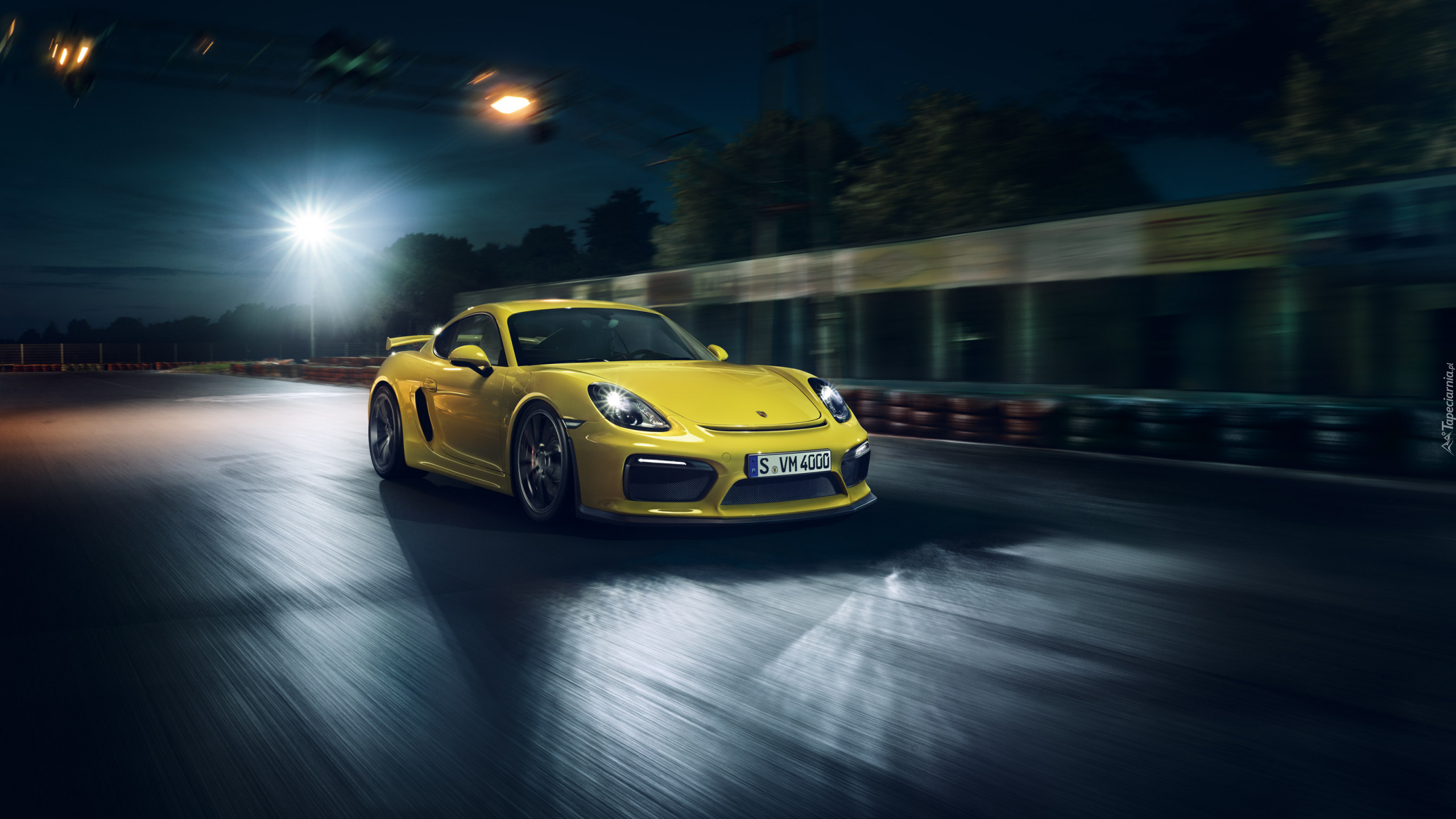 Porsche 911 Cayman GT4