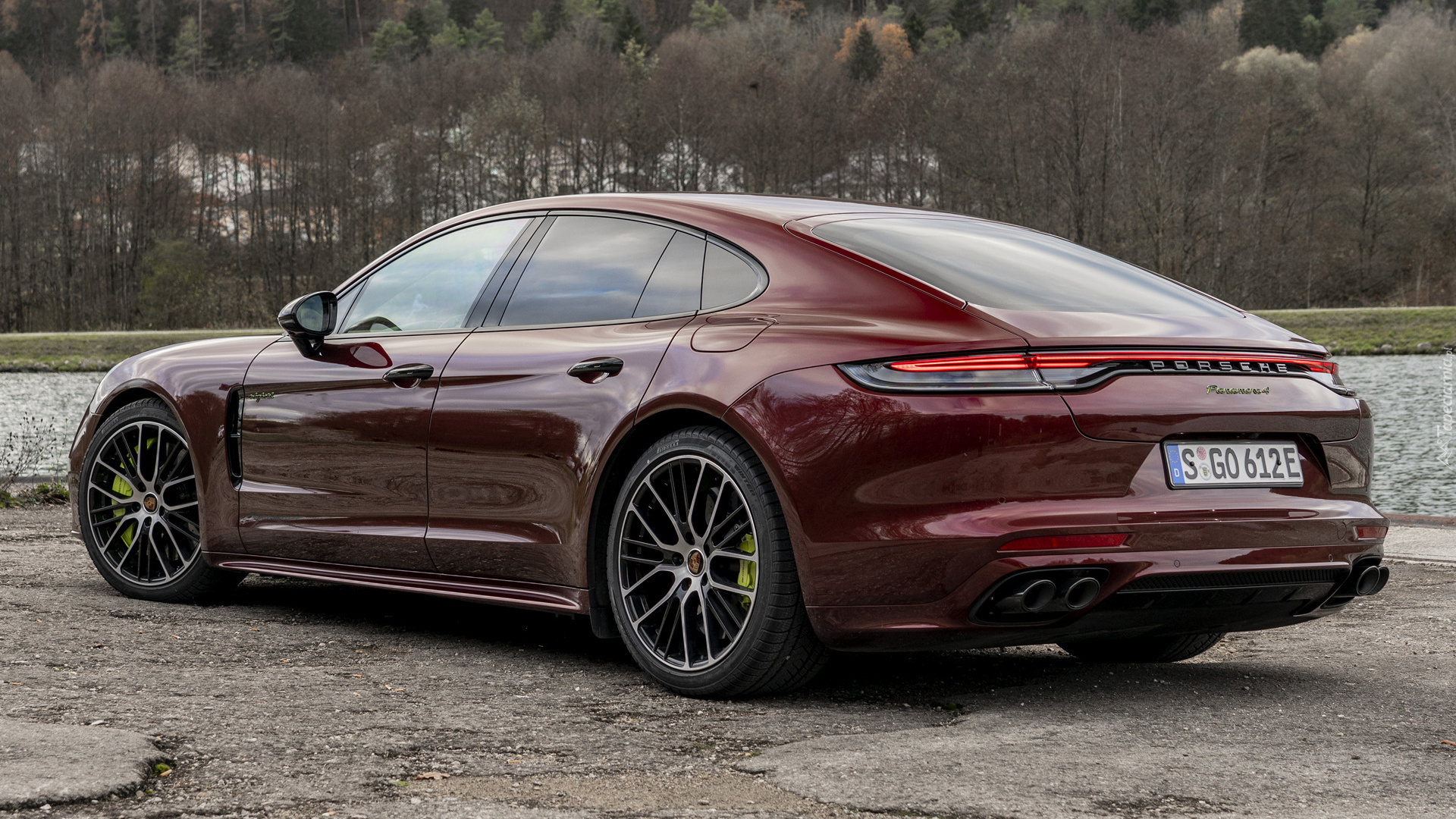 Porsche Panamera 4 E-Hybrid