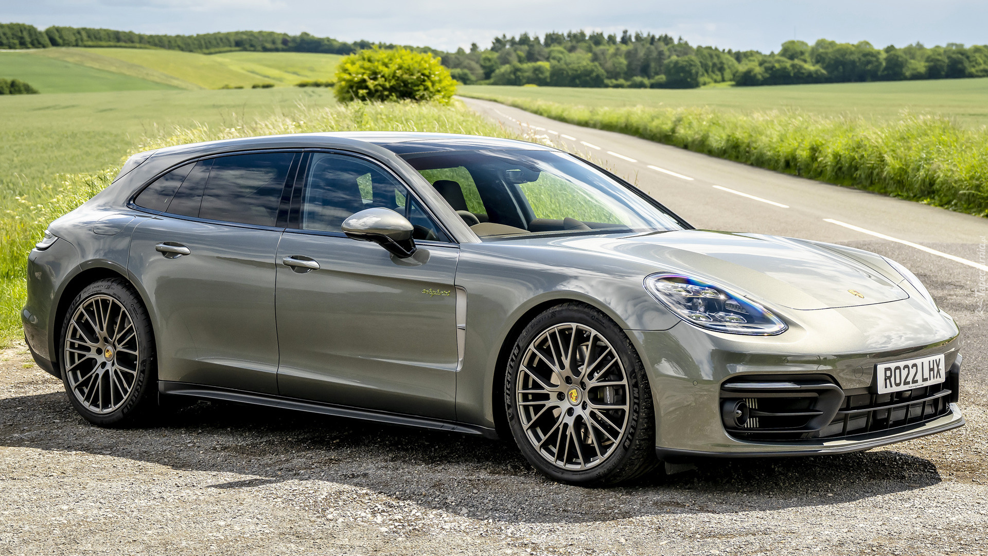 Porsche Panamera E-Hybrid Sport Turismo Platinum Edition