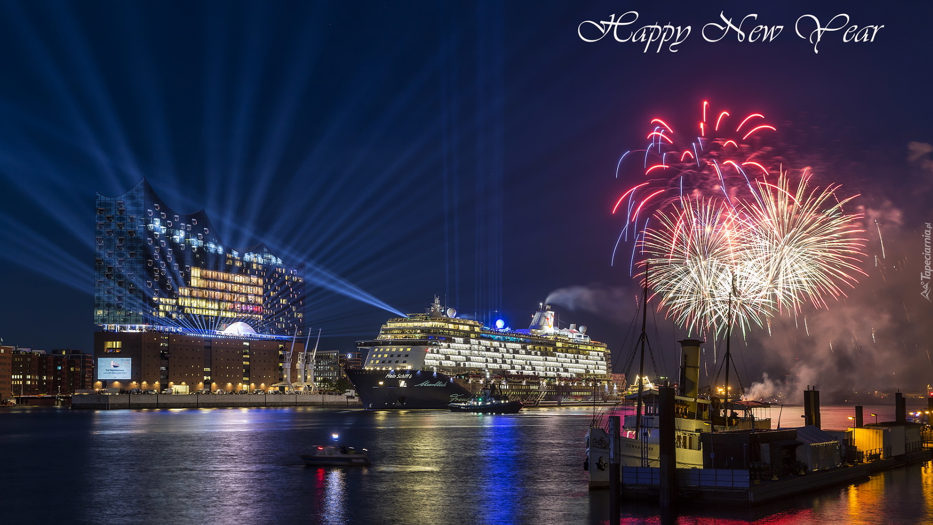 Nowy Rok, Sylwester, Port, Fajerwerki, Statek pasażerski, Mein Schiff 6, Hamburg, Niemcy