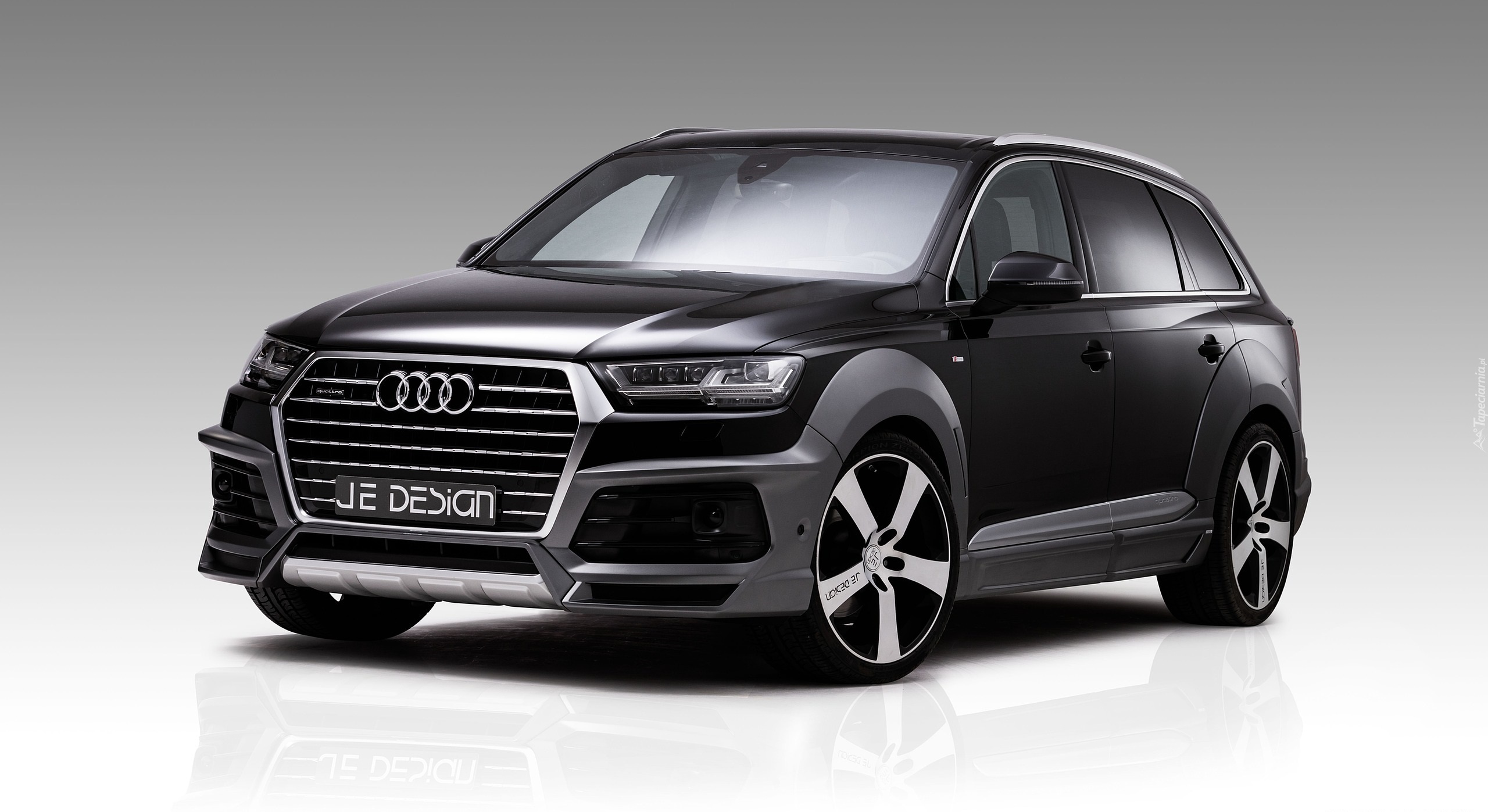 Audi Q7, Je Desing