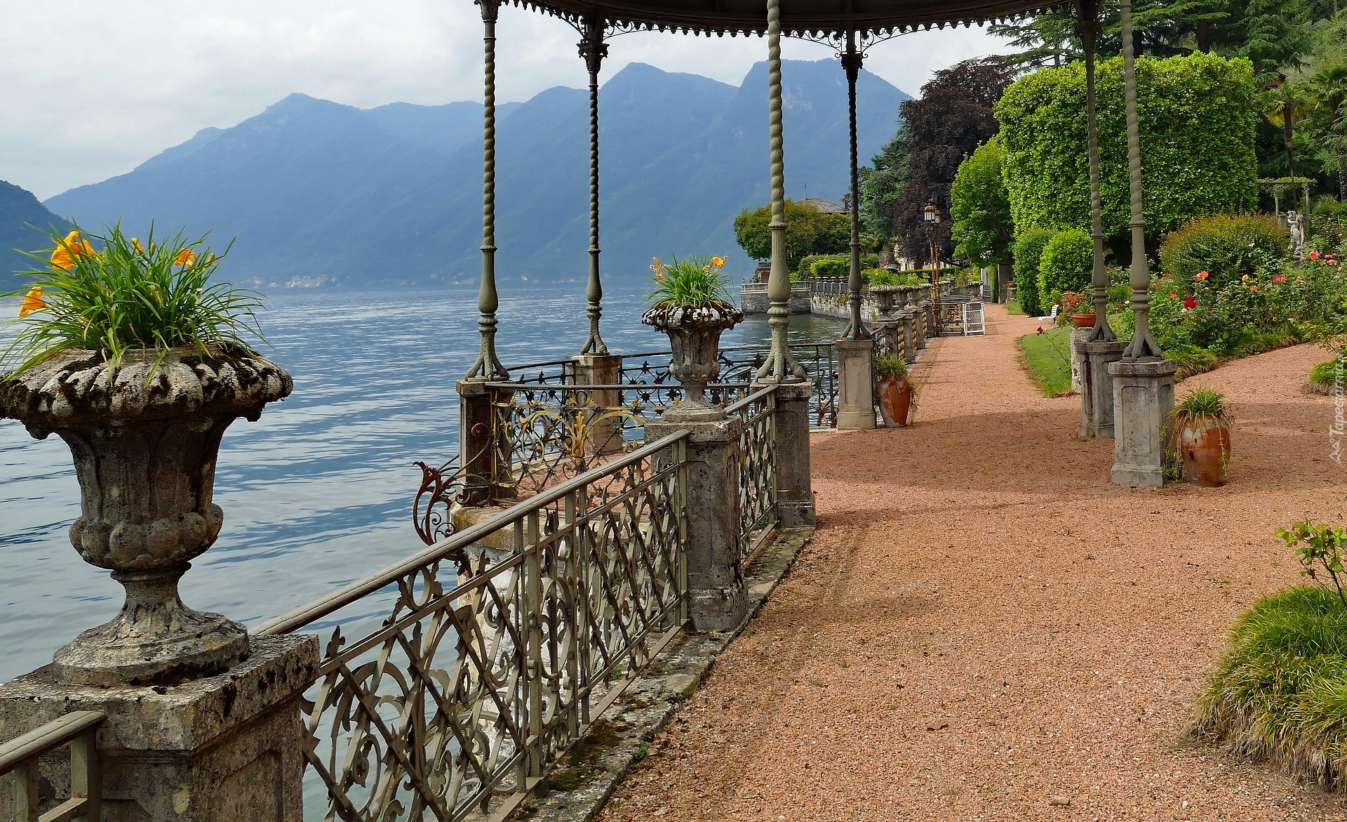 Włochy, Jezioro, Lago di Como, Promenada, Balustrada, Ogród