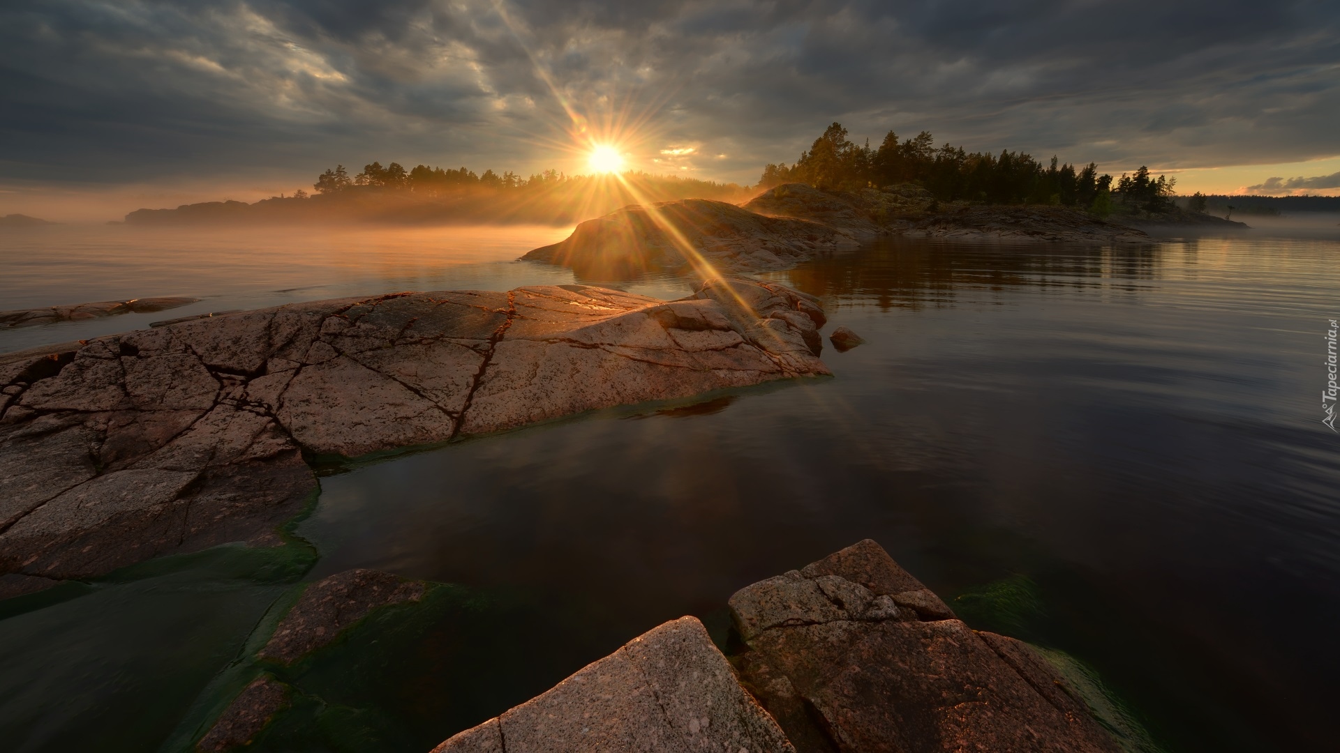 Jezioro Ładoga, Wyspy, Skały, Drzewa, Promienie słońca, Karelia, Rosja