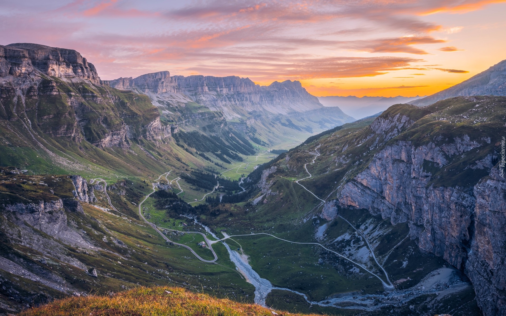 Szwajcaria, Góry, Alpy Glarneńskie, Przełęcz, Klausenpass, Drzewa, Wschód słońca, Chmury