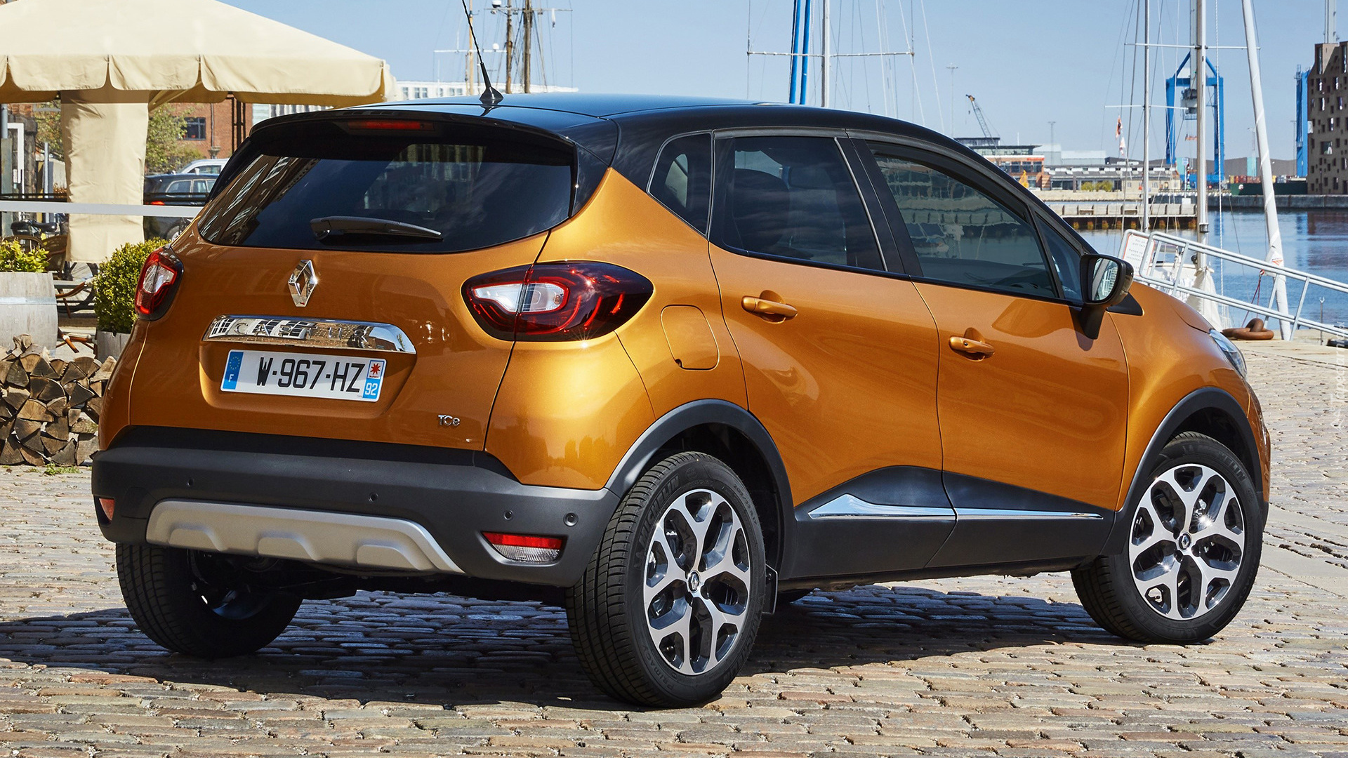 Renault Captur, Tył