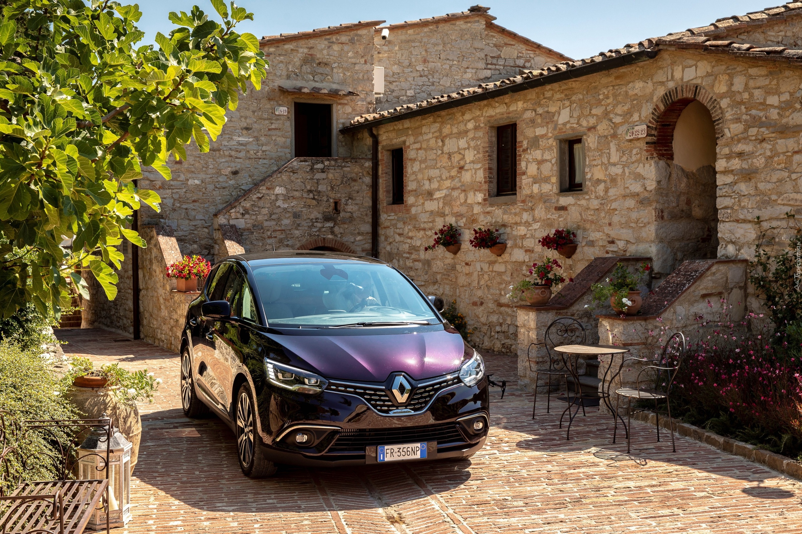 Renault Scenic IV, Dom