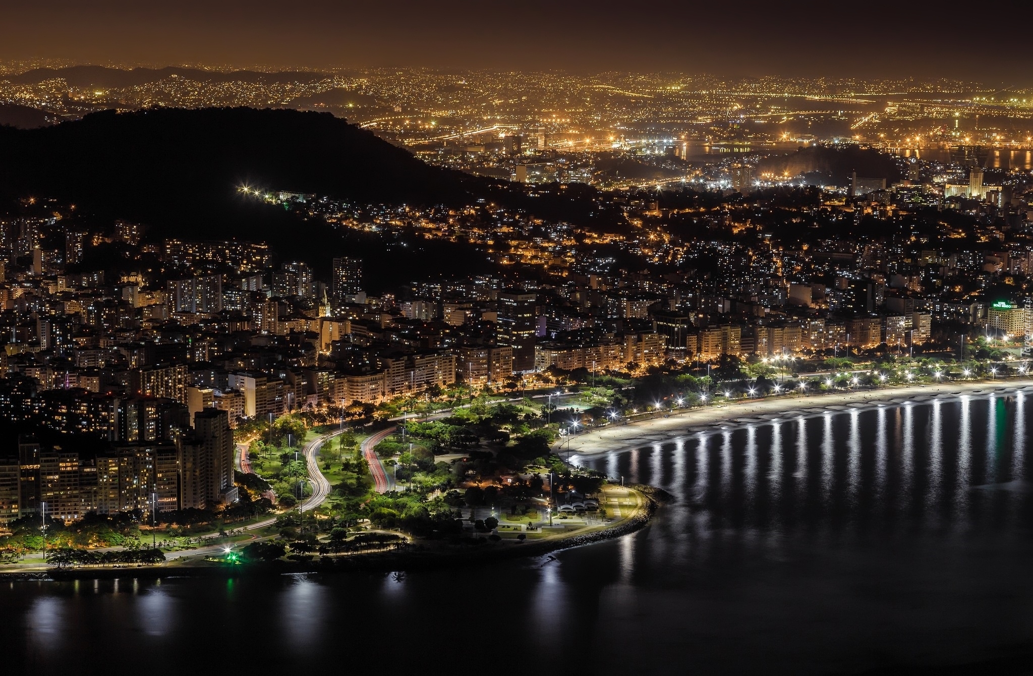 Brazylia, Rio de Janerio, Miasto nocą