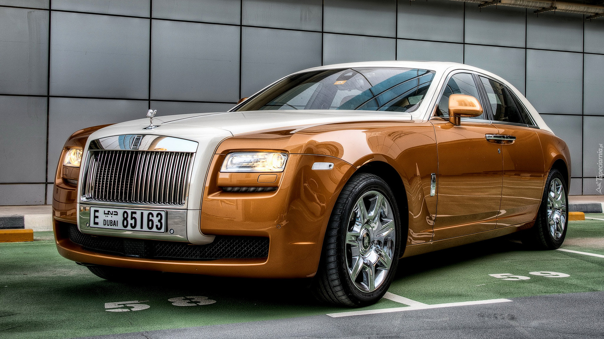 Rolls-Royce Ghost, Przód