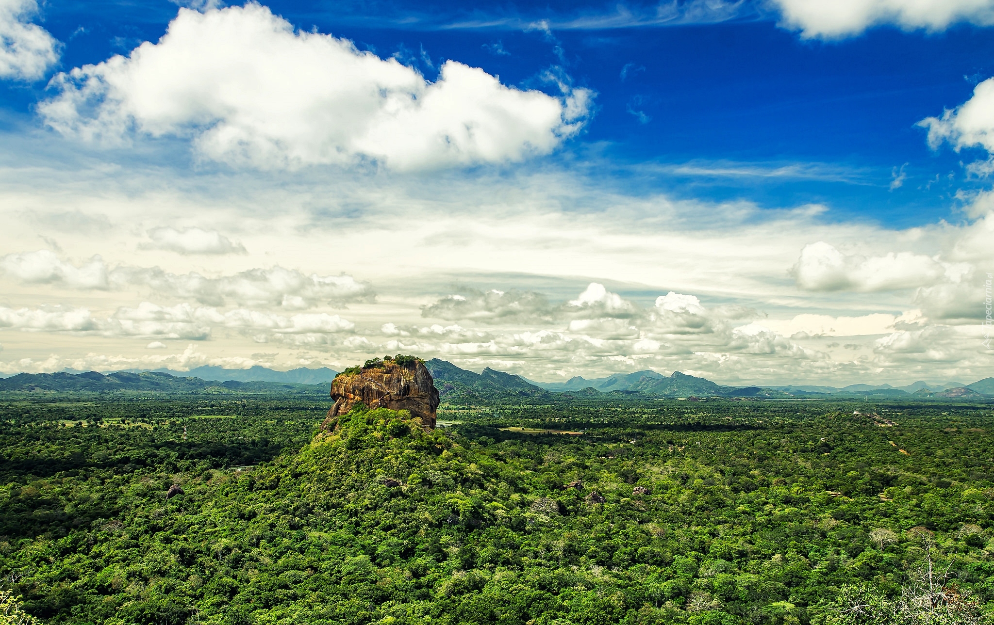 Sri Lanka, Sigirija, Skała, Lasy, Góry, Chmury