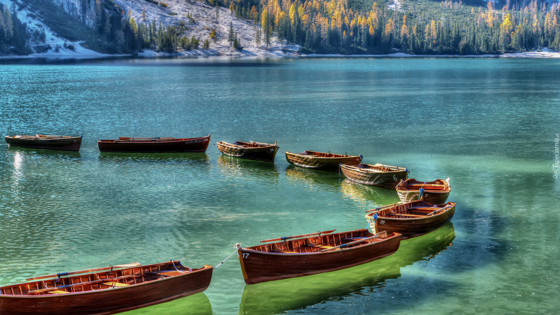 Włochy, Jezioro Pragser Wildsee, Lago di Braies, Łódki