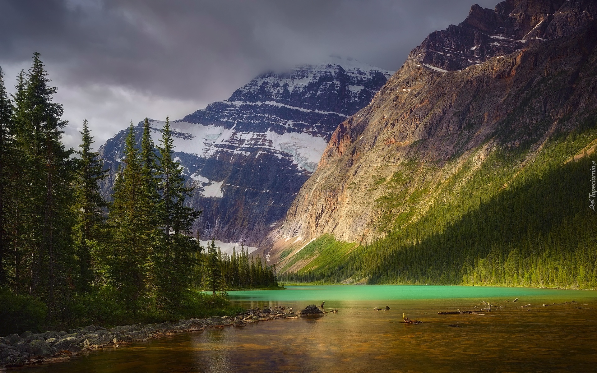 Park Narodowy Jasper, Góry, Góra, Mount Edith Cavell, Rzeka, Astoria River, Drzewa, Lasy, Chmury, Alberta, Kanada