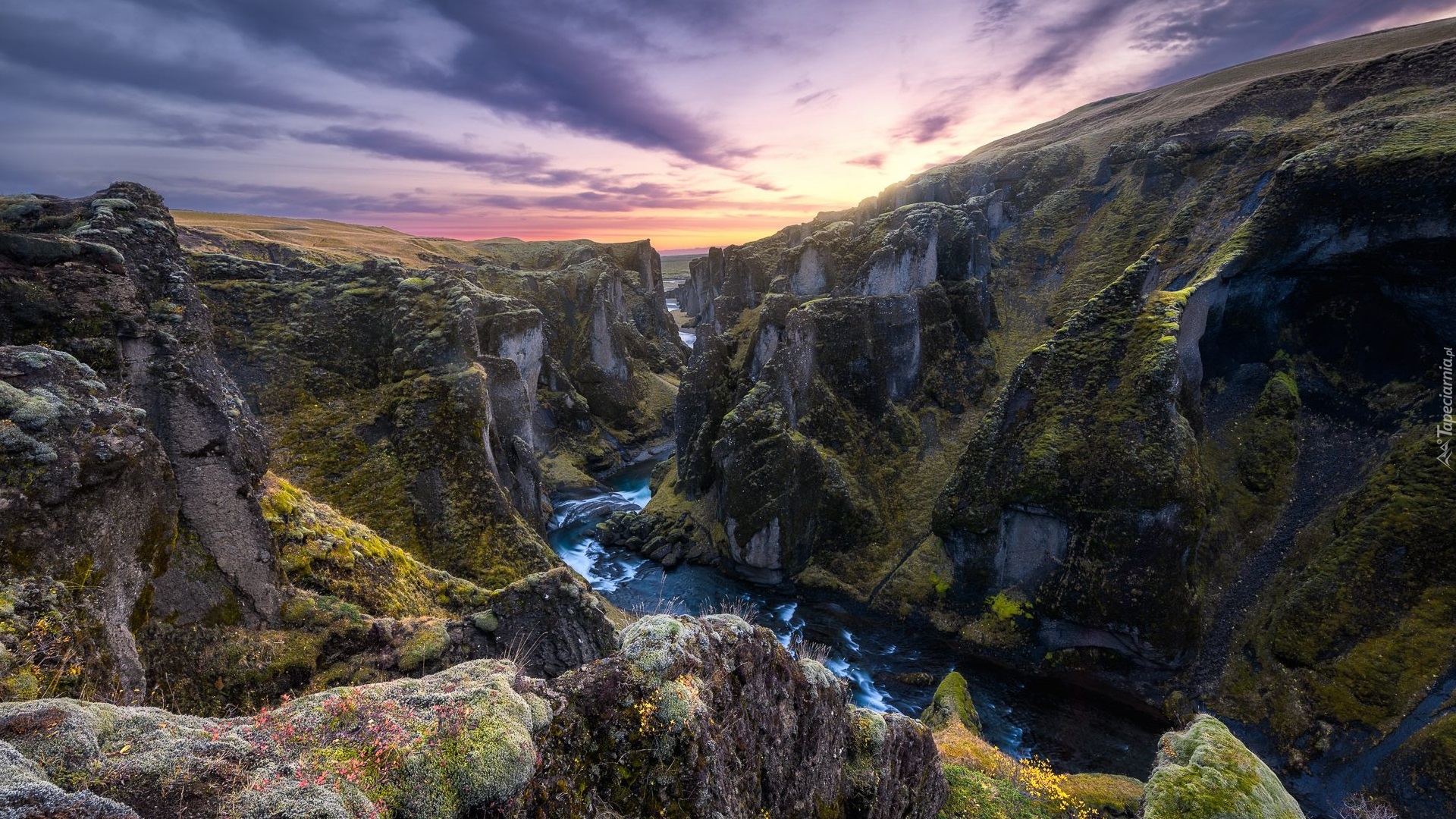 Wschód słońca, Góry, Kanion Fjadrargljufur, Rzeka Fjadra, Islandia