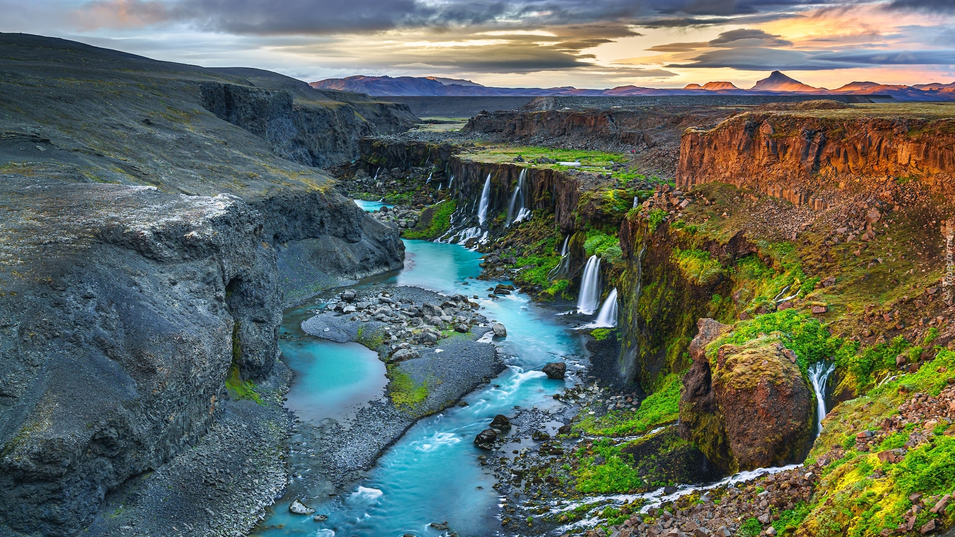 Góry, Wodospady, Skały, Kanion Sigoldugljufur, Rzeka Fjadra, Islandia
