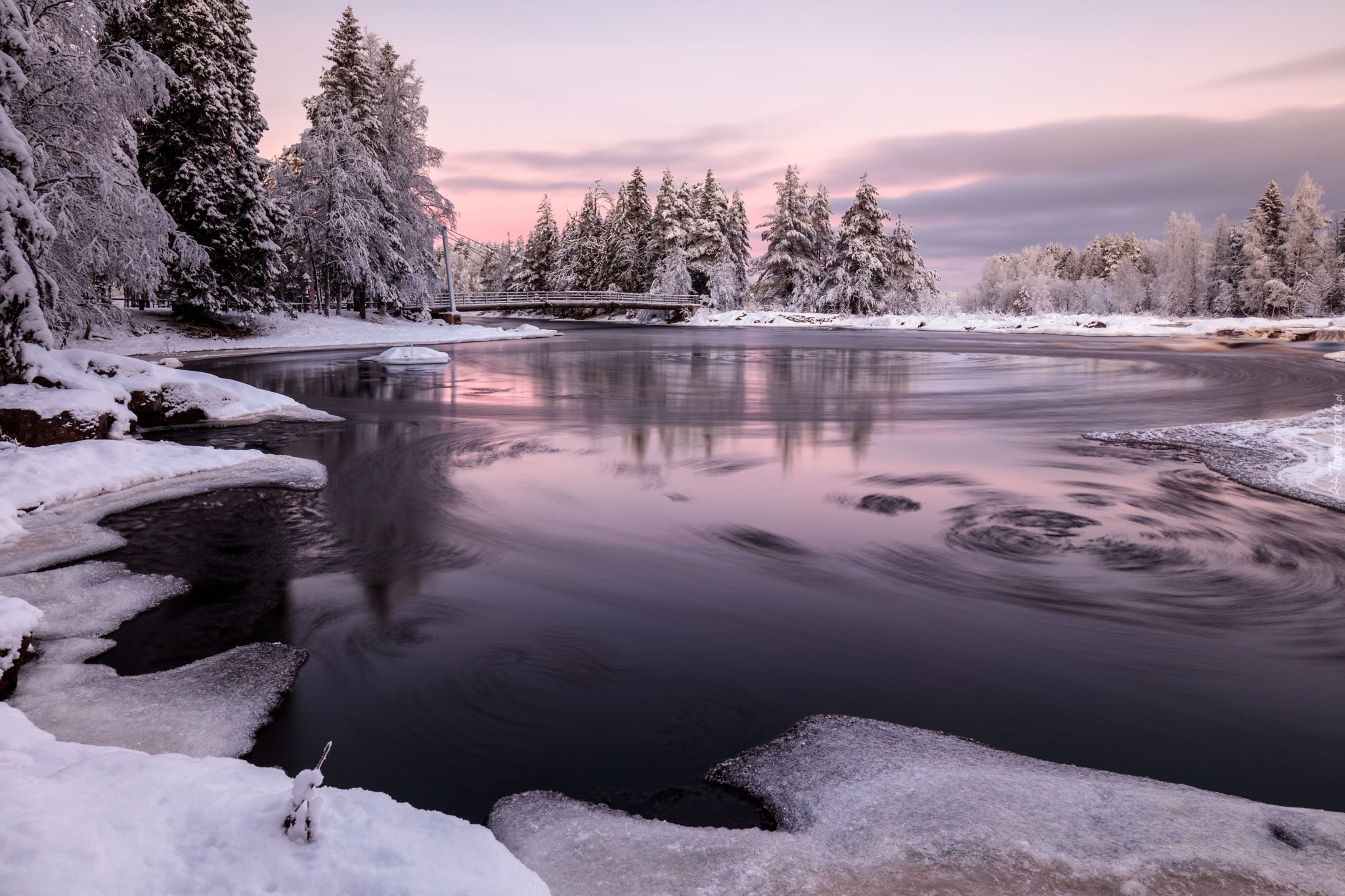 Zima, Ośnieżone, Drzewa, Most, Rzeka Oulujoki, Oulu, Finlandia