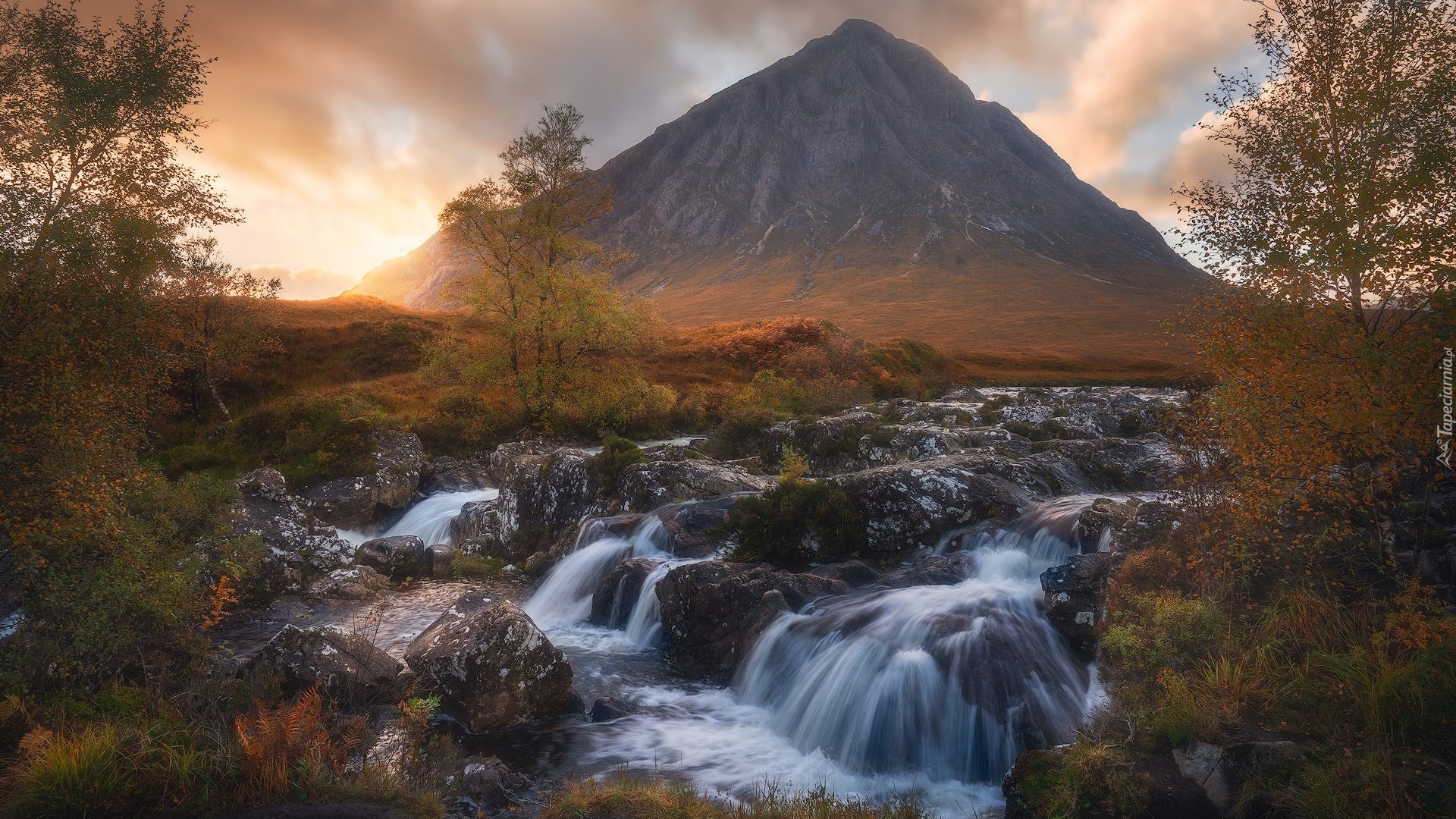 Zachód słońca, Jesień, Góra, Buachaille Etive Mor, Dolina, Glen Coe, Skały, Rzeka, Drzewa, Szkocja