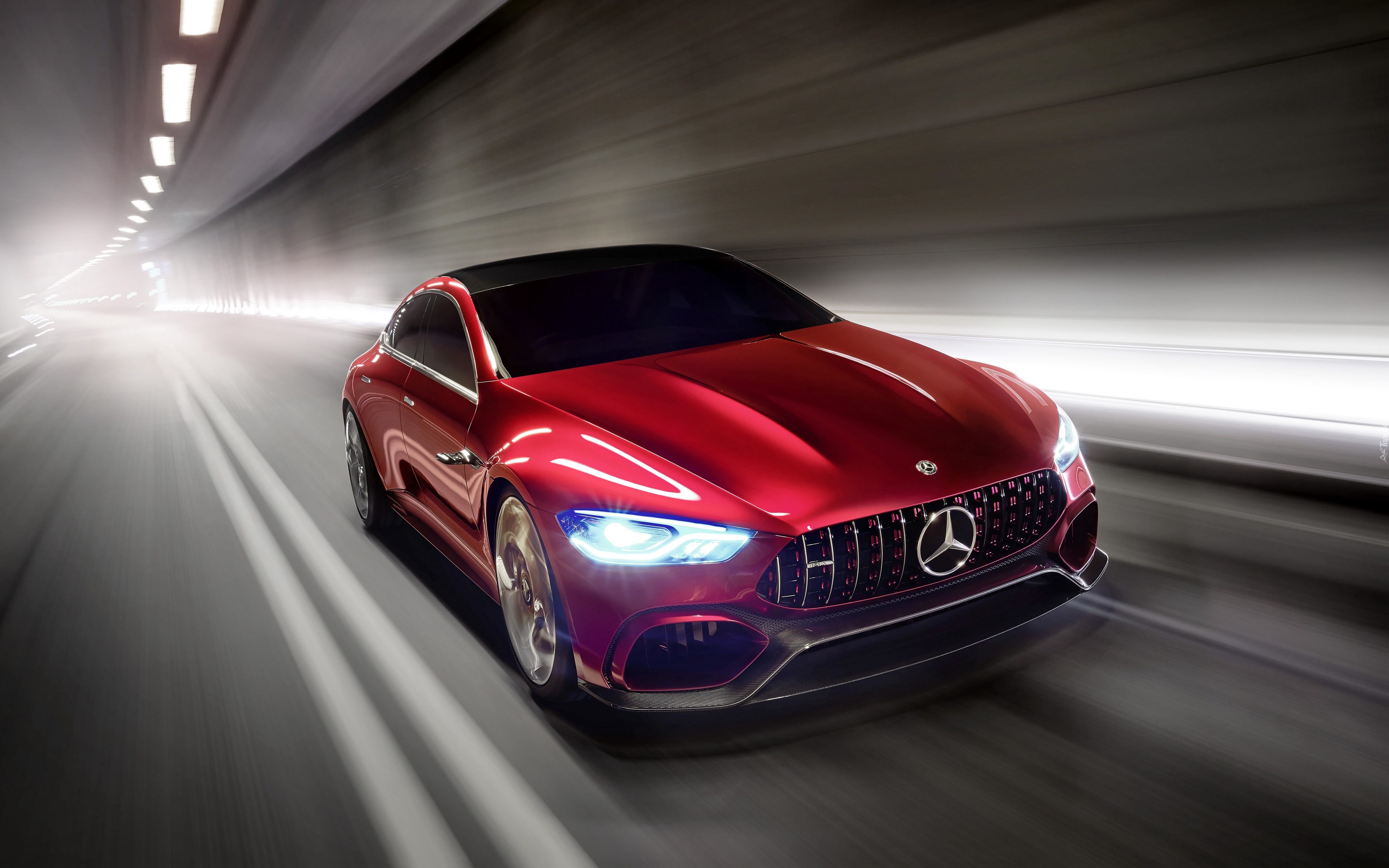 Samochód MercedesBenz AMG GT R z roku 2017