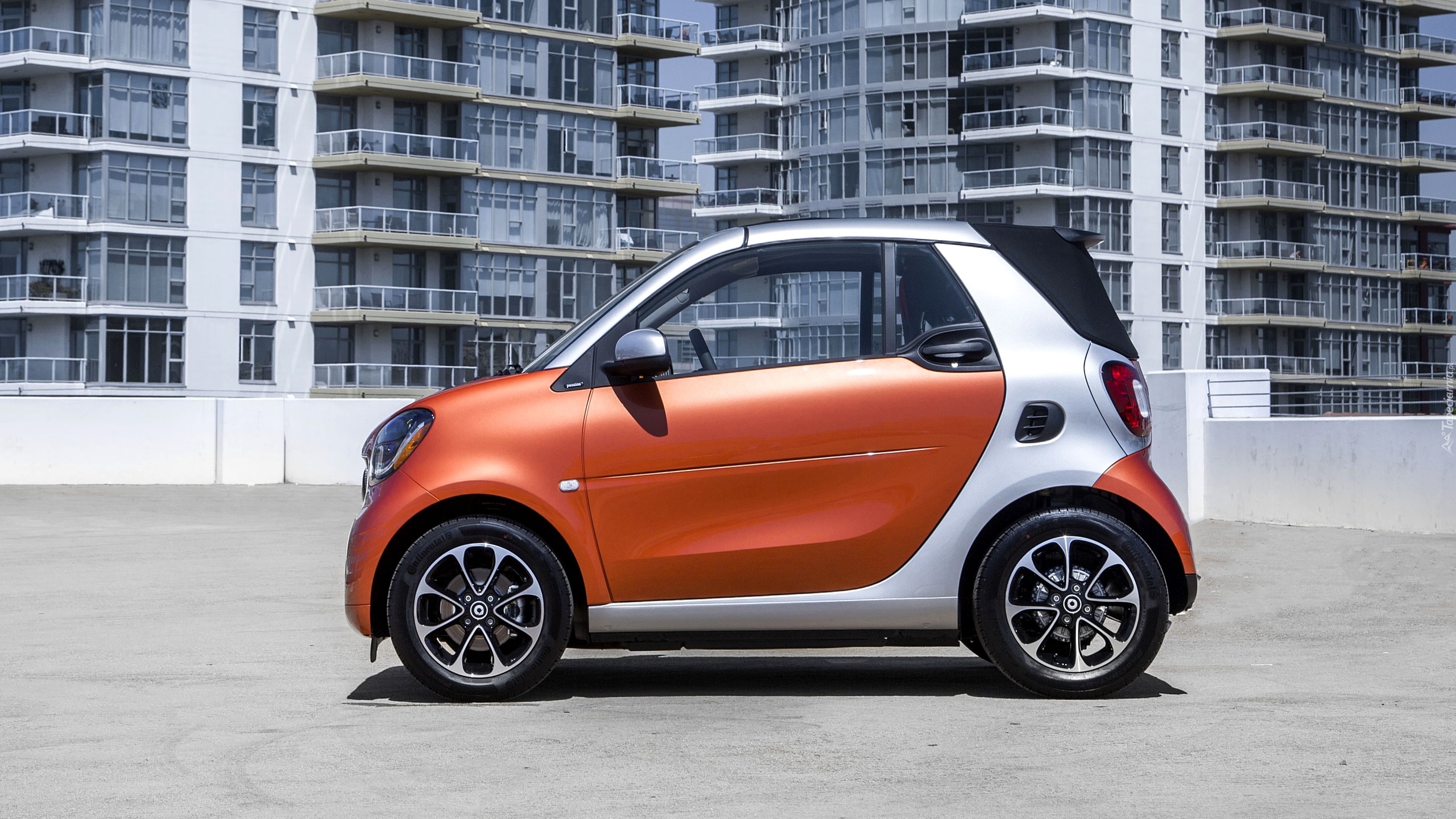 Smart Fortwo Cabrio, 2017, Budowle