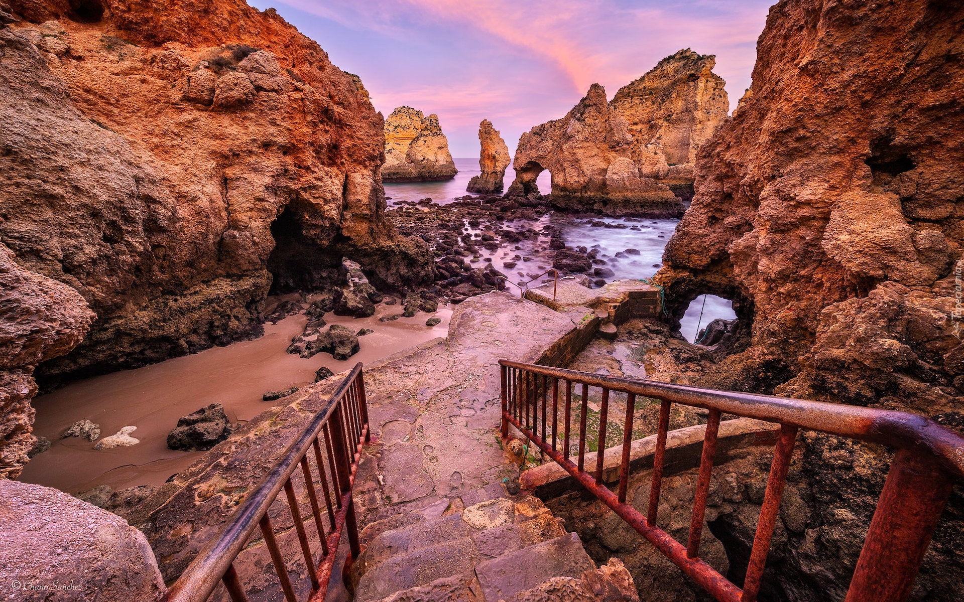 Portugalia, Algarve, Lagos, Cypel Ponta Piedade, Morze, Skały, Schody