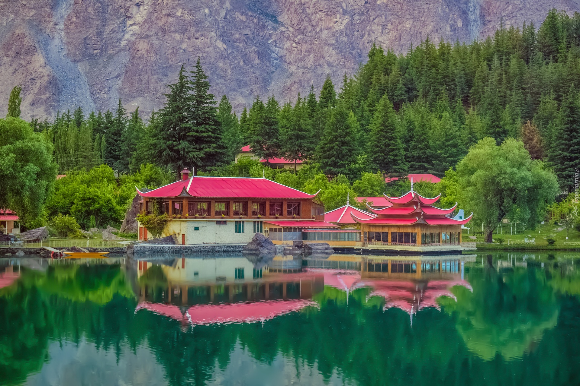 Shangrila Resort Hotel, Jezioro, Lower Kachura Lake, Drzewa, Skardu, Pakistan