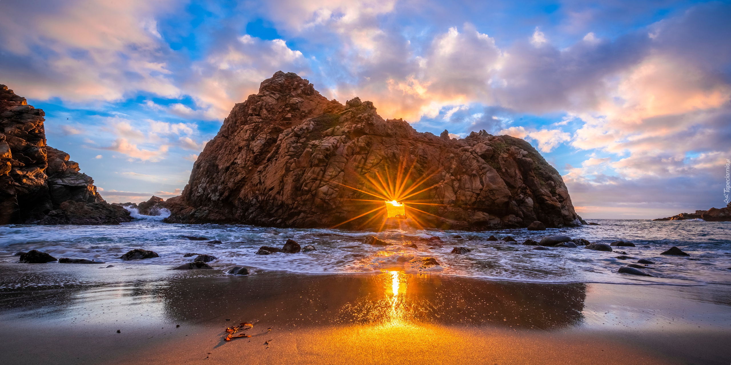 Stany Zjednoczone, Kalifornia, Plaża, Pfeiffer Beach, Wschód słońca, Fale, Skała, Keyhole Arch