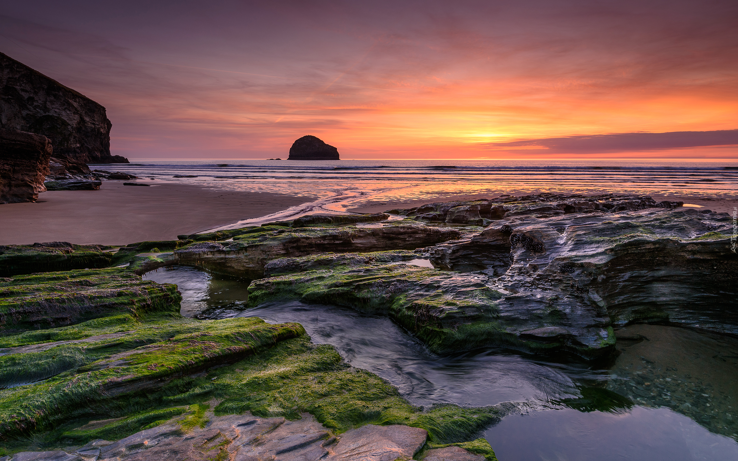 Anglia, Kornwalia, Trebarwith Strand, Morze Celtyckie, Zachód słońca, Skały, Glony