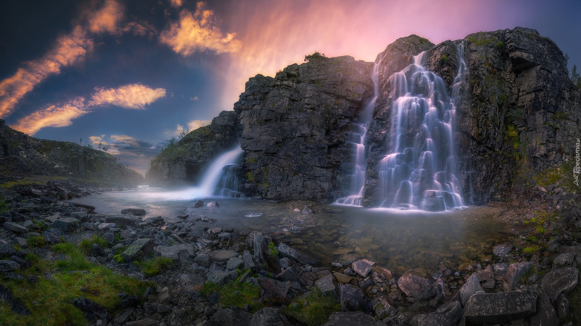 Norwegia, Geiranger, Park Narodowy Rondane, Góry, Wodospad Brudesloret, Rzeka, Skały