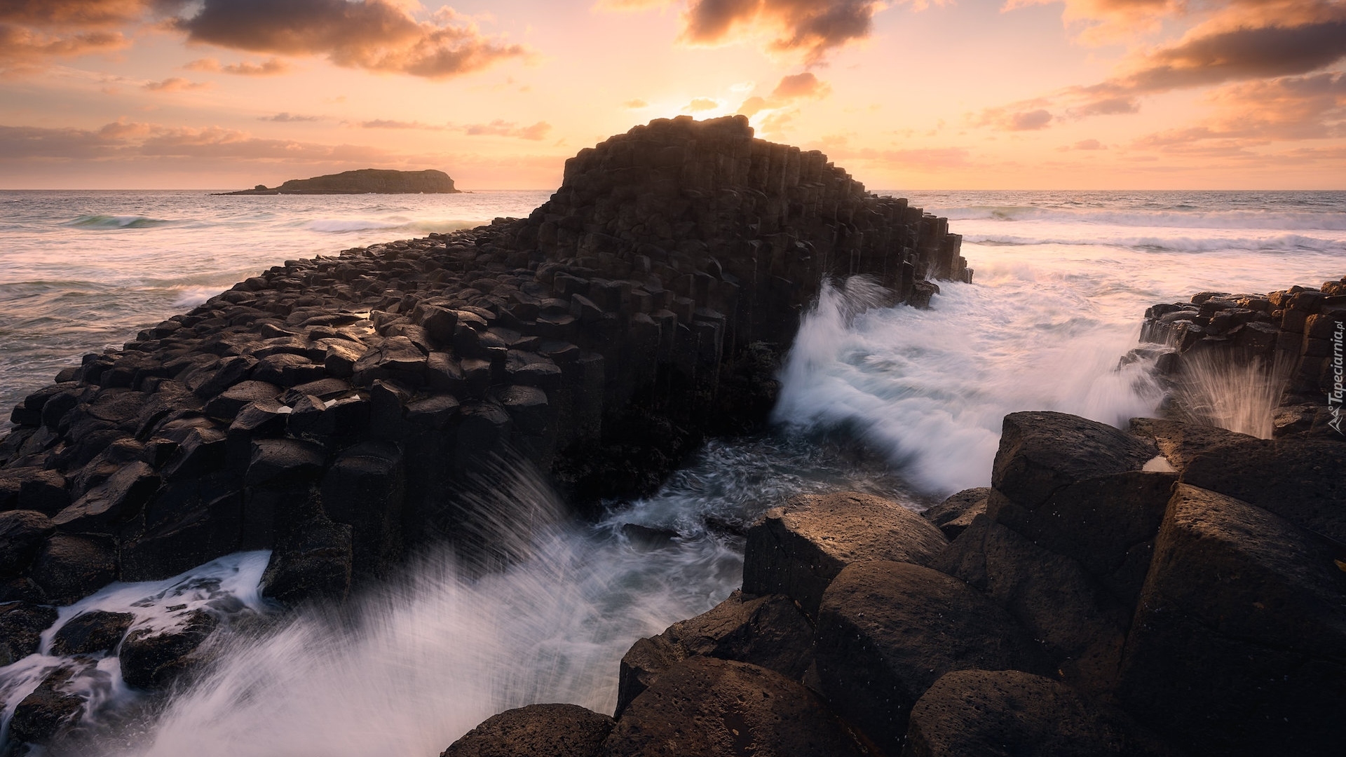 Zachód słońca, Morze Tasmana, Fale, Bazaltowe, Skały, Fingal Head, Nowa Południowa Walia, Australia