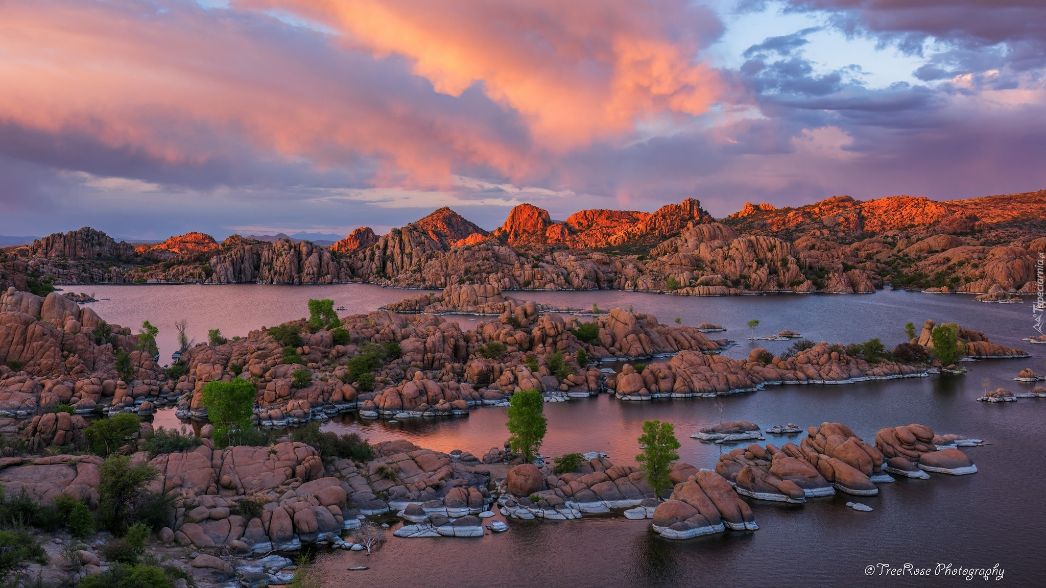 Stany Zjednoczone, Arizona, Skały, Jezioro, Watson Lake, Drzewa, Chmury