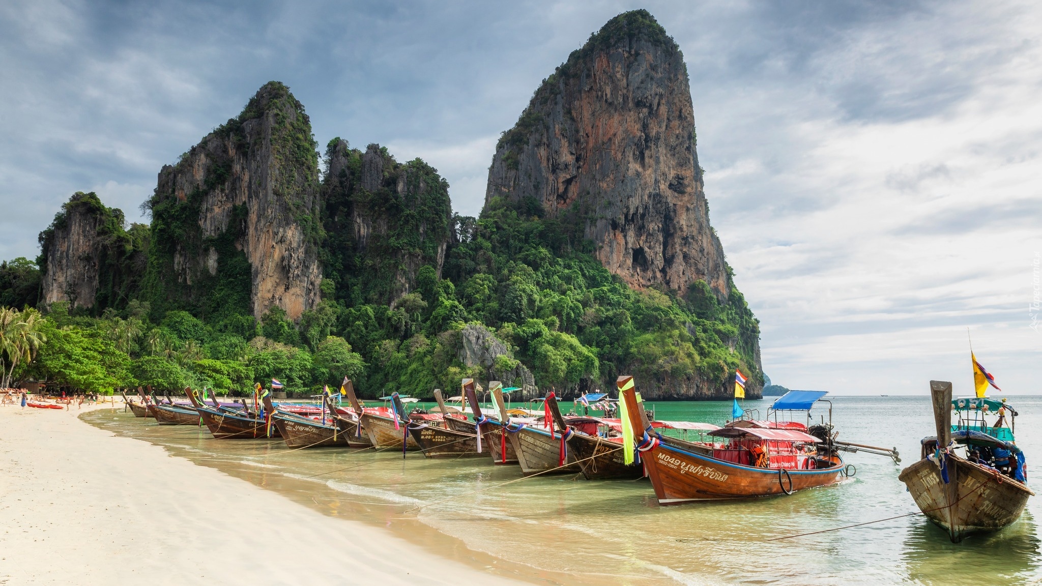 Morze, Plaża, Railay Beach, Skała, Łodzie, Drzewa, Tajlandia