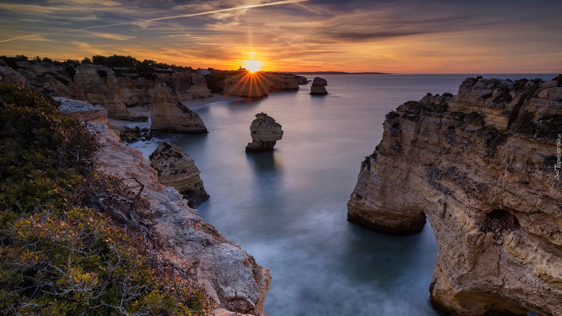 Wybrzeże, Skały, Chmury, Wschód słońca, Morze, Ocean Atlantycki, Region Algarve, Portugalia