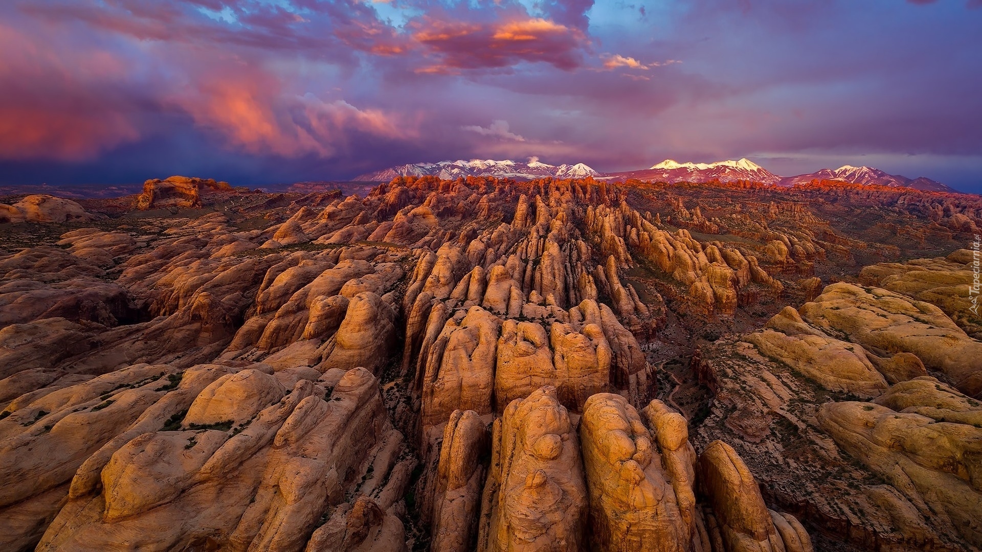 Góry, Skały, Chmury, Moab, Stan Utah, Stany Zjednoczone