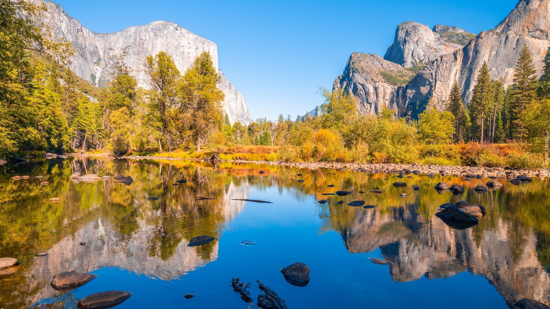 Jesień, Góry, Sierra Nevada, Rzeka, Merced River, Drzewa, Odbicie, Park Narodowy Yosemite, Kalifornia, Stany Zjednoczone