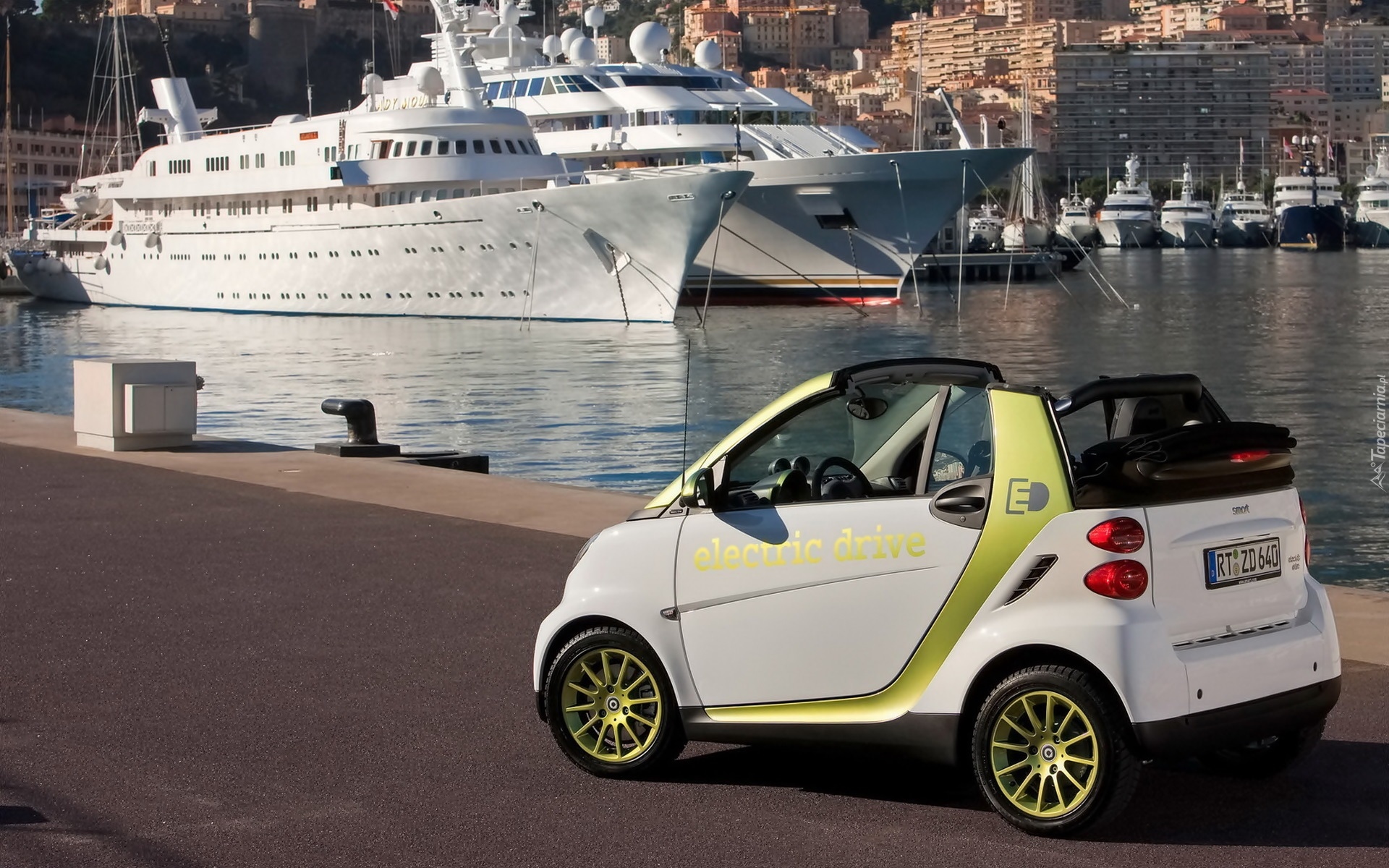 Smart Fortwo Electric Drive, 2011, Statki