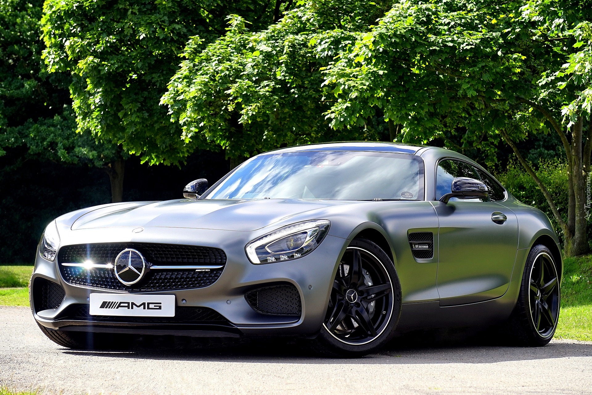 Srebrny, Mercedes-AMG GT