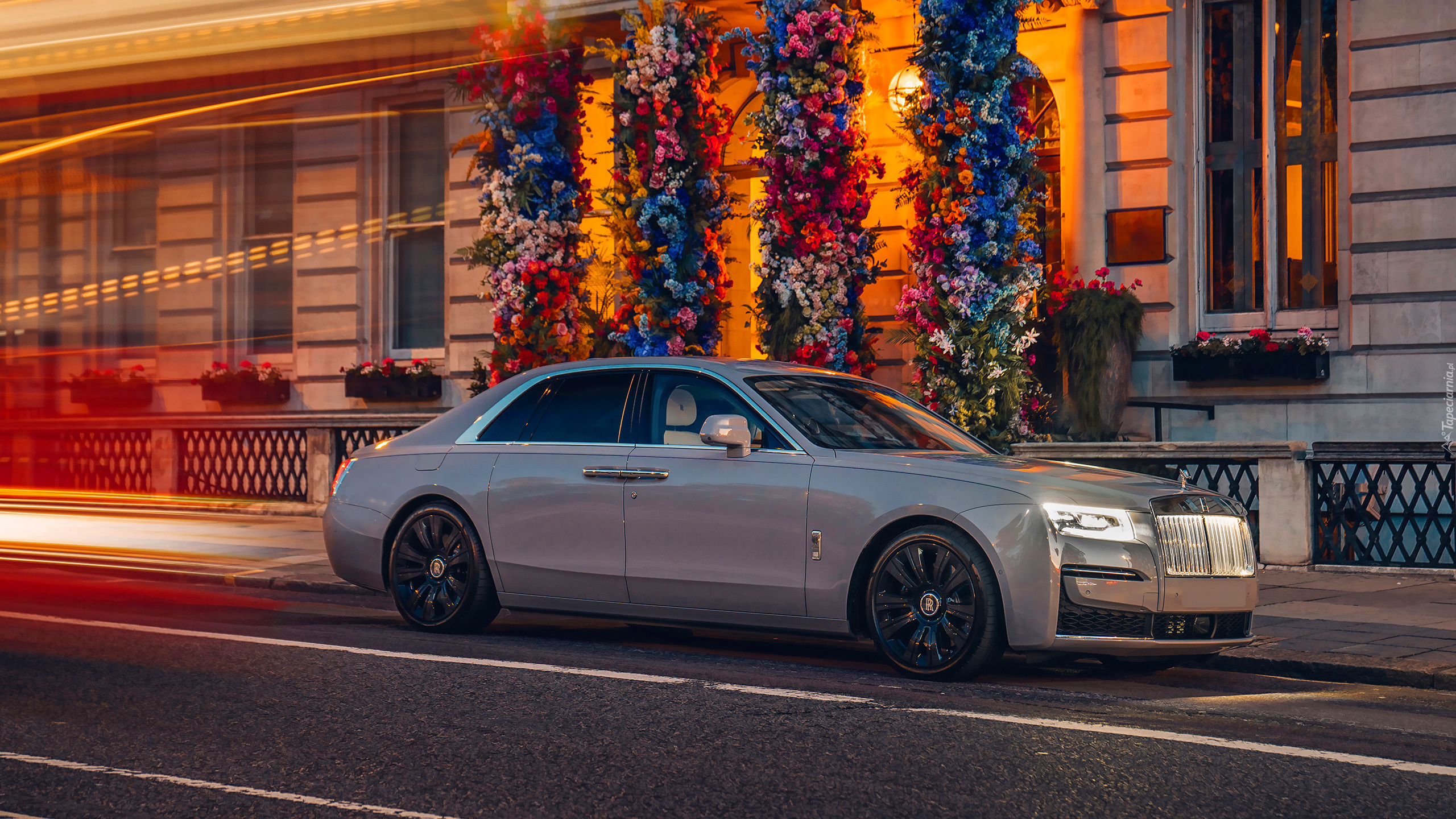 Rolls-Royce Ghost EWB, Srebrny, 2021